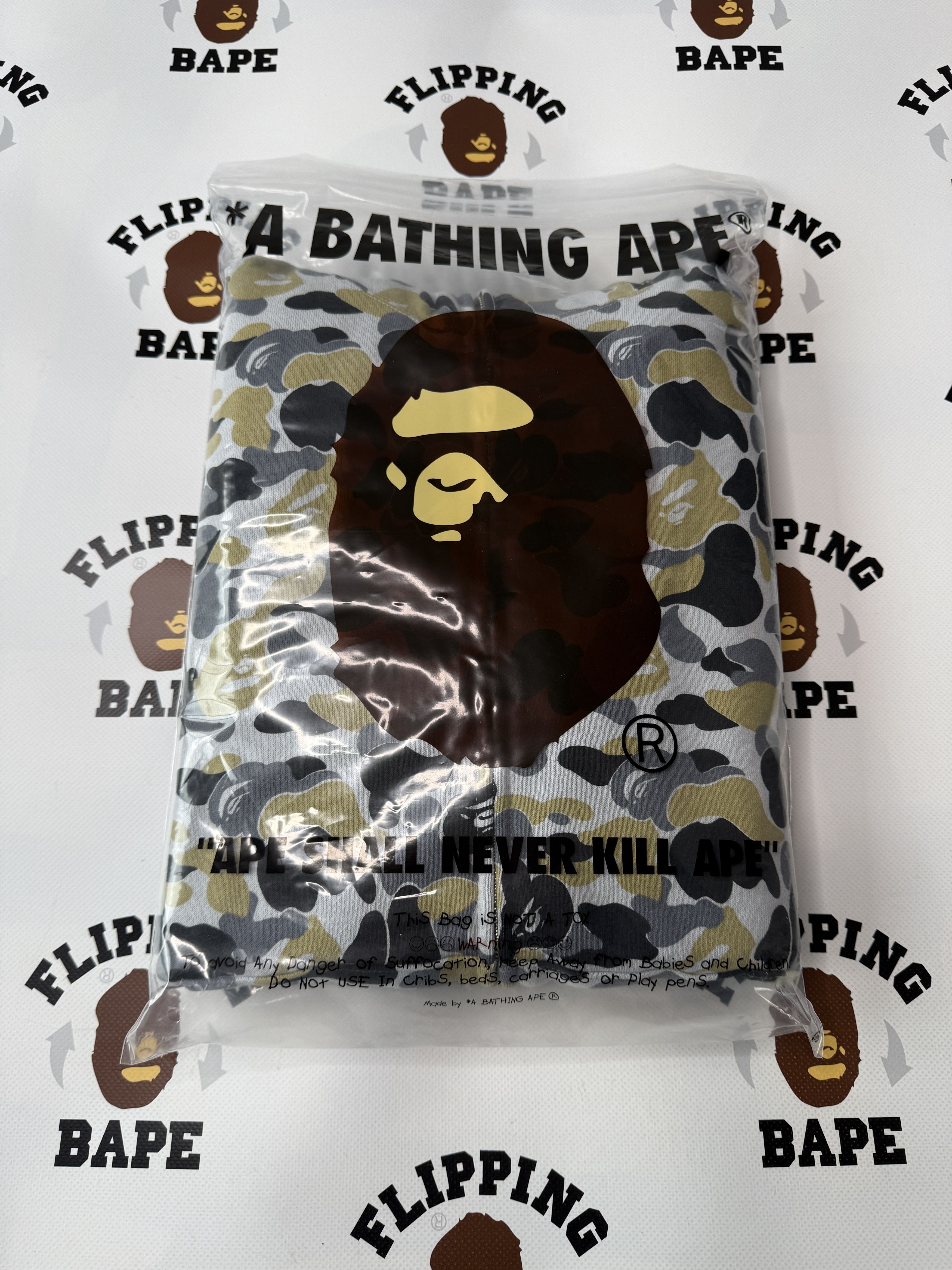 Bape BAPE STORE GINZA OPENING CRYSTAL STONE SHARK FULL ZIP HOODIE Size US M / EU 48-50 / 2 - 20 Thumbnail