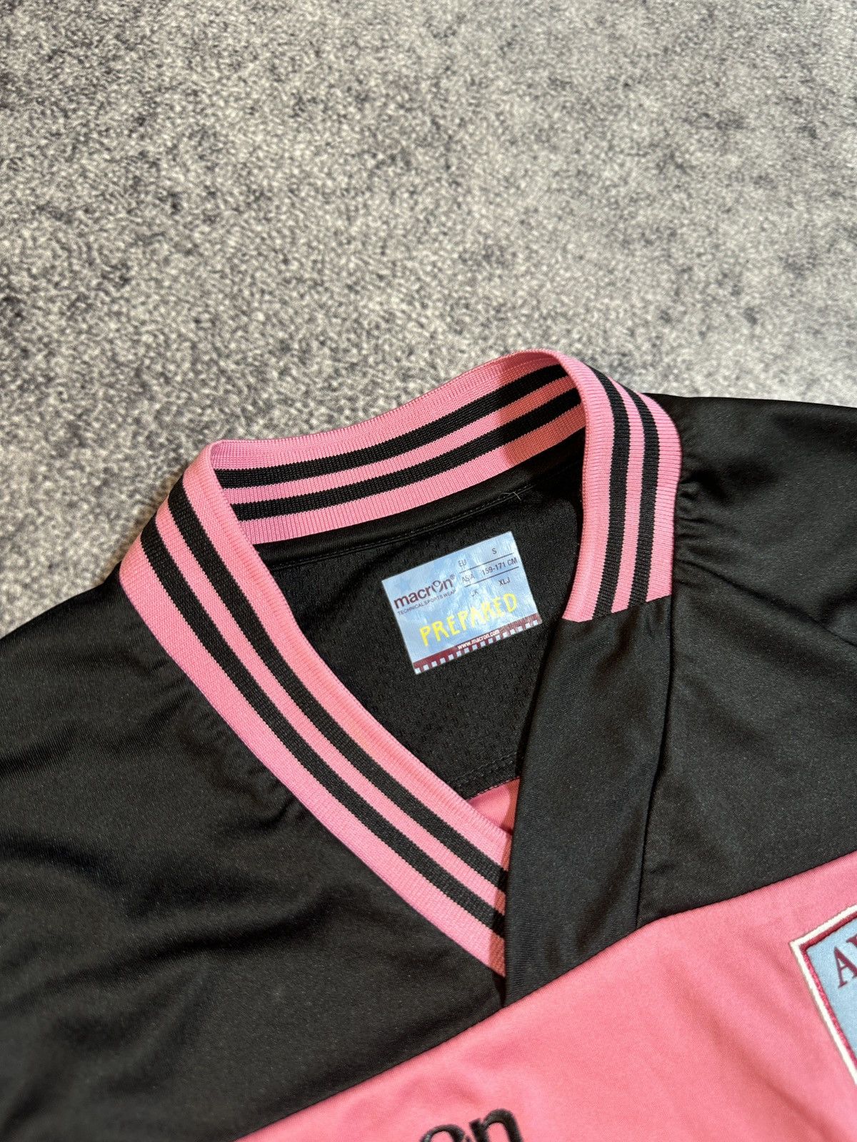 Macron Macron Aston Villa Soccer Jersey Blokecore Style VTg S Rare Size US S / EU 44-46 / 1 - 4 Thumbnail