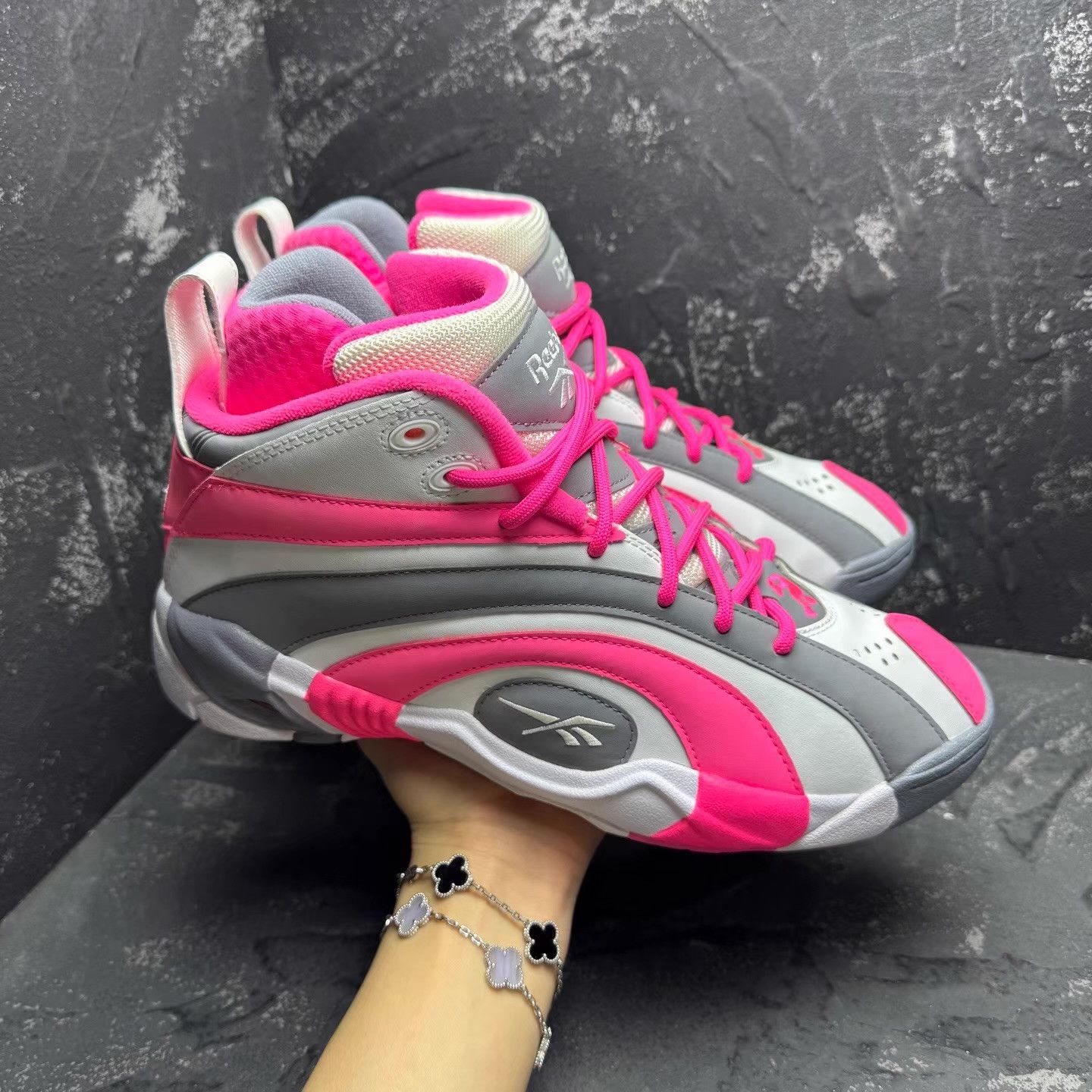 Reebok Reebok Shaquille O'Neal Gray White Pink Annual Ring Q10 Size US 9 / EU 42 - 2 Thumbnail