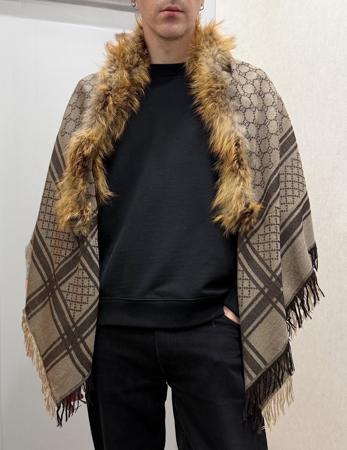 Gucci GUCCI FW 2007 Fur Monogram Wool/Silk Scarf Frida Giannini Size ONE SIZE - 1 Thumbnail