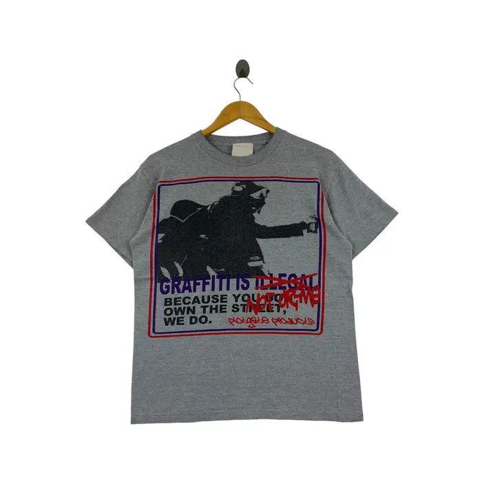 Vintage PLOTGATE PRODUCTS GRAFFITI Street Artwork Tee Shirt
