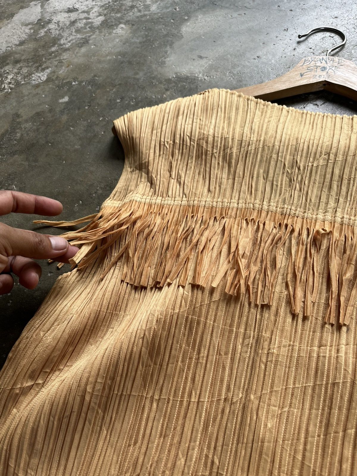 Pleats Please Issey Miyake PLEATS PLEASE Issey Miyake Fringe PP91 Wrinkles Vest Japan Size US M / EU 48-50 / 2 - 15 Thumbnail