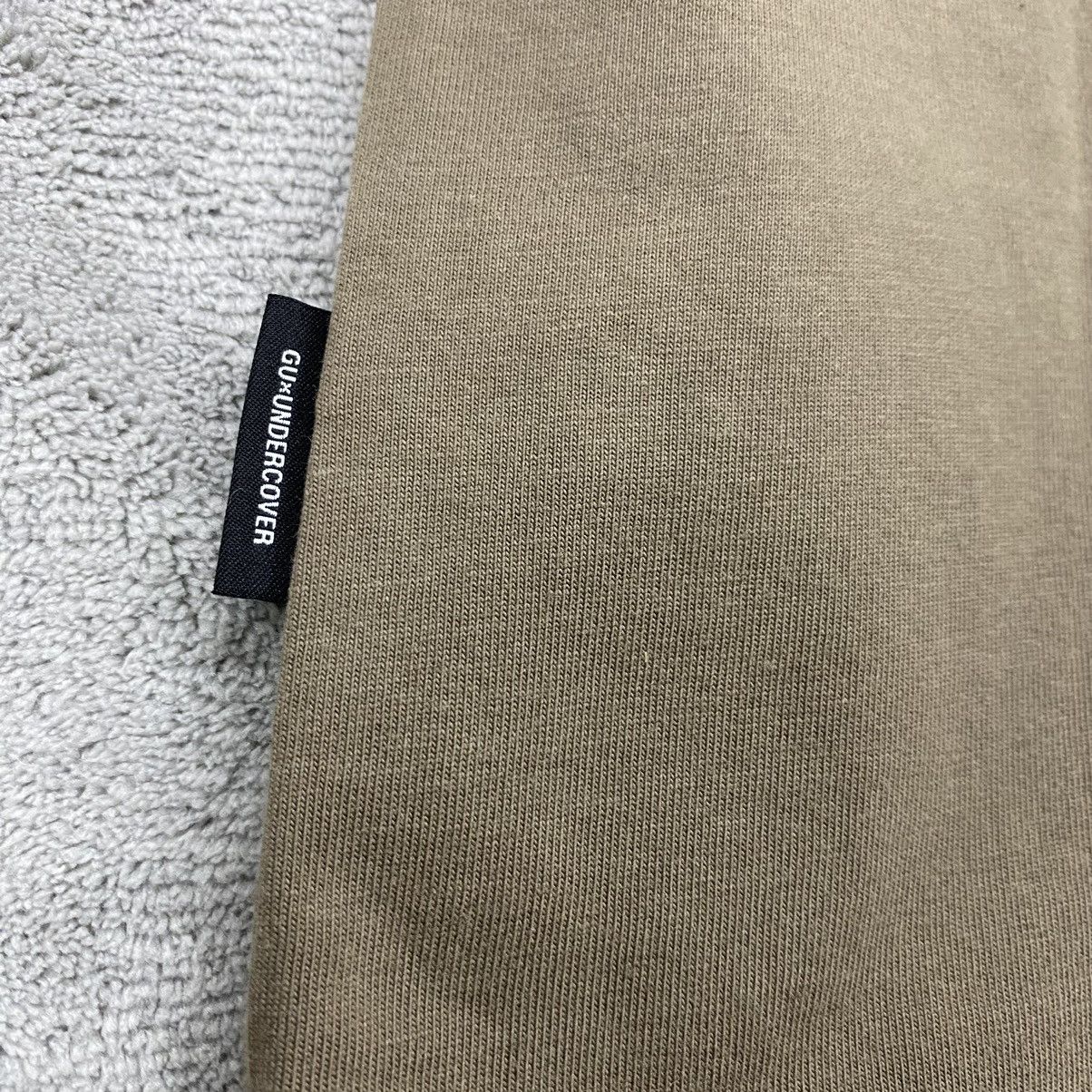 GU 💥RARE💥 UNDERCOVER ✖️ GU APPLE TEE Size US M / EU 48-50 / 2 - 8 Thumbnail