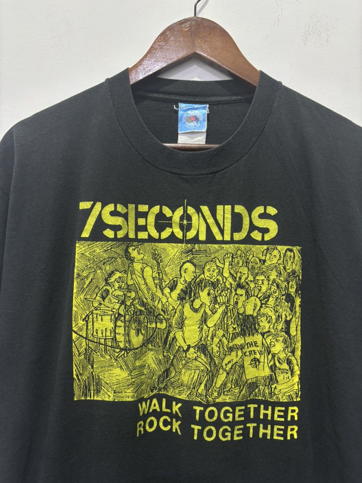 Band Tees Vintage 7 Seconds Tshirt Size US L / EU 52-54 / 3 - 2 Thumbnail