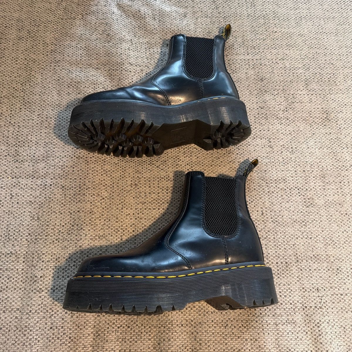 Dr. Martens Black Dr. Martens 2976 Platform Chelsea boots - Leather Size US 7 / IT 37 - 2 Thumbnail