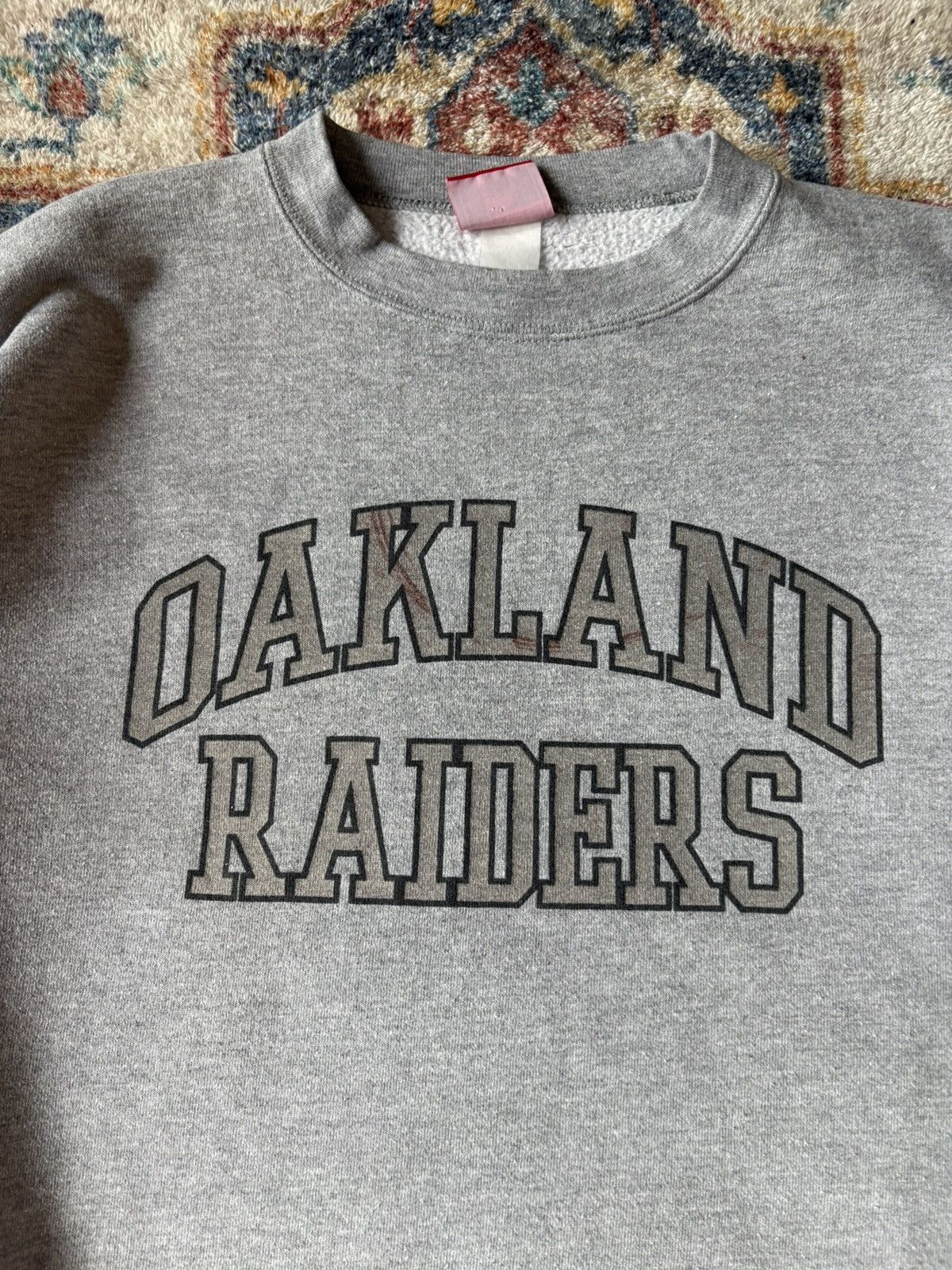 NFL Vintage NFL Oakland Raiders Spellout Crewneck Size XL Size US XL / EU 56 / 4 - 4 Thumbnail