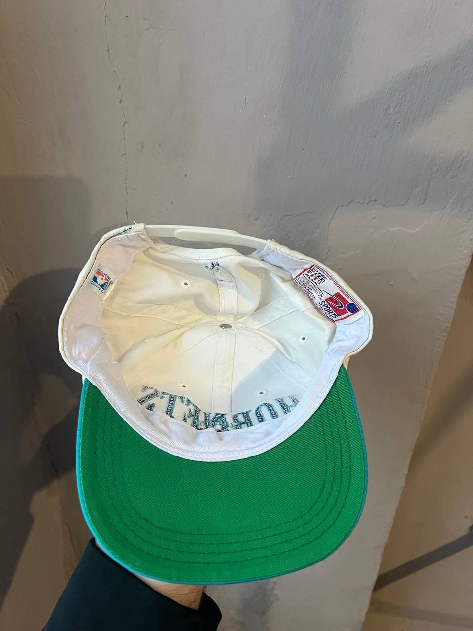 NBA VINTAGE CHARLOTTE HORNETS 80’S RARE CAP ONE SIZE Size ONE SIZE - 6 Thumbnail