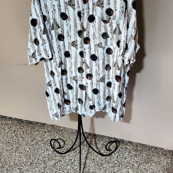 City Streets City Streets 100% Rayon Pool Balls Short Sleeve Casual Butto Size US L / EU 52-54 / 3 - 2 Thumbnail