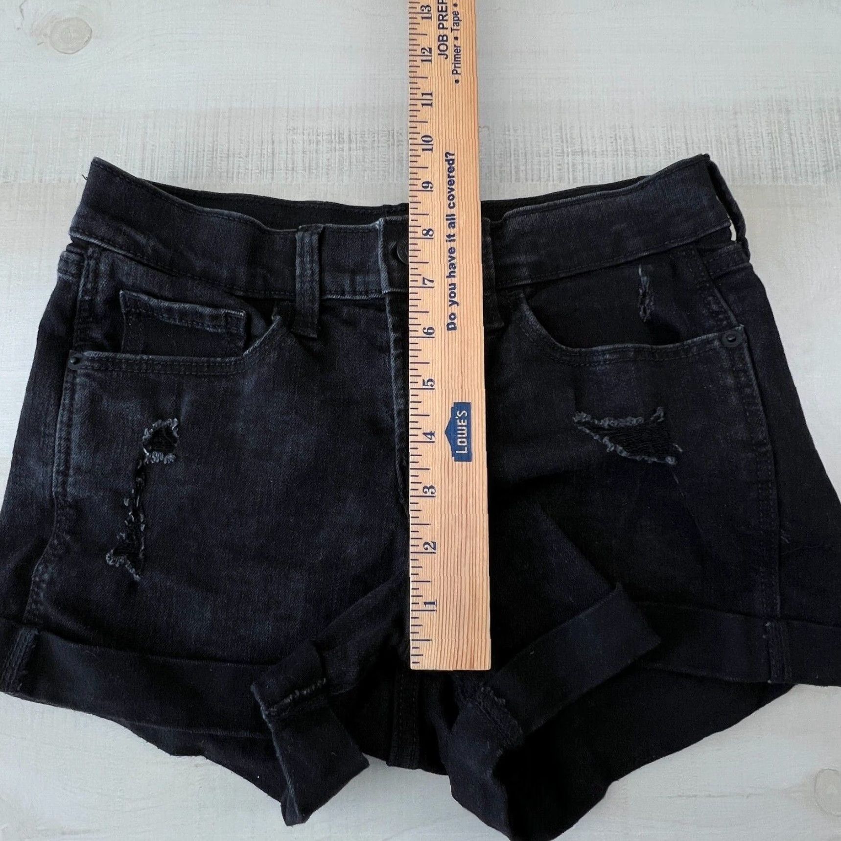 Old Navy Old Navy Womens Boyfriend Jean Shorts 0 Black Distressed Denim Stretch Size 25" / US 0 / IT 36 - 6 Thumbnail