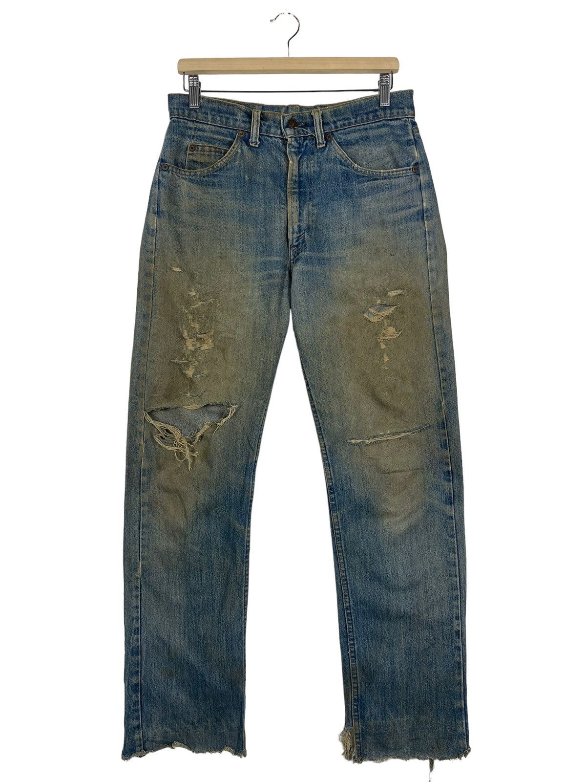Levi's Vintage Levis Rusty Ripped Orange Tab Zipper Fly Size US 32 / EU 48 - 1 Thumbnail