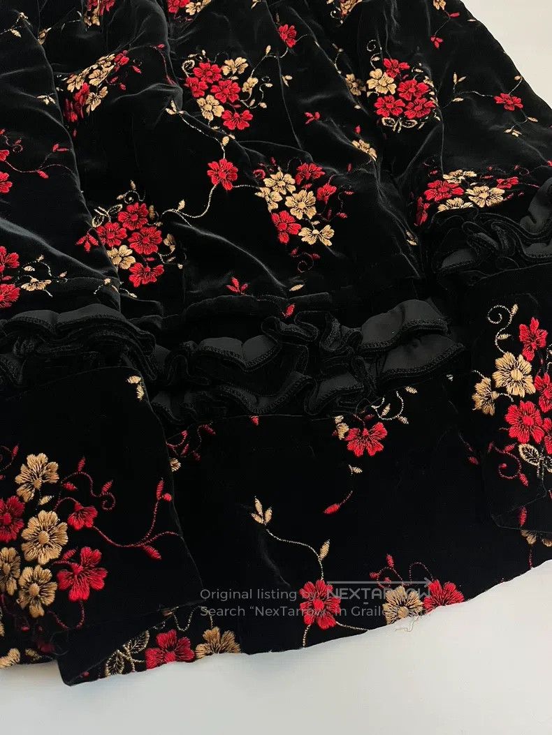 Comme des Garcons Comme des Garcons size M Black Velvet Embroidered Skirt Size 23" - 5 Thumbnail