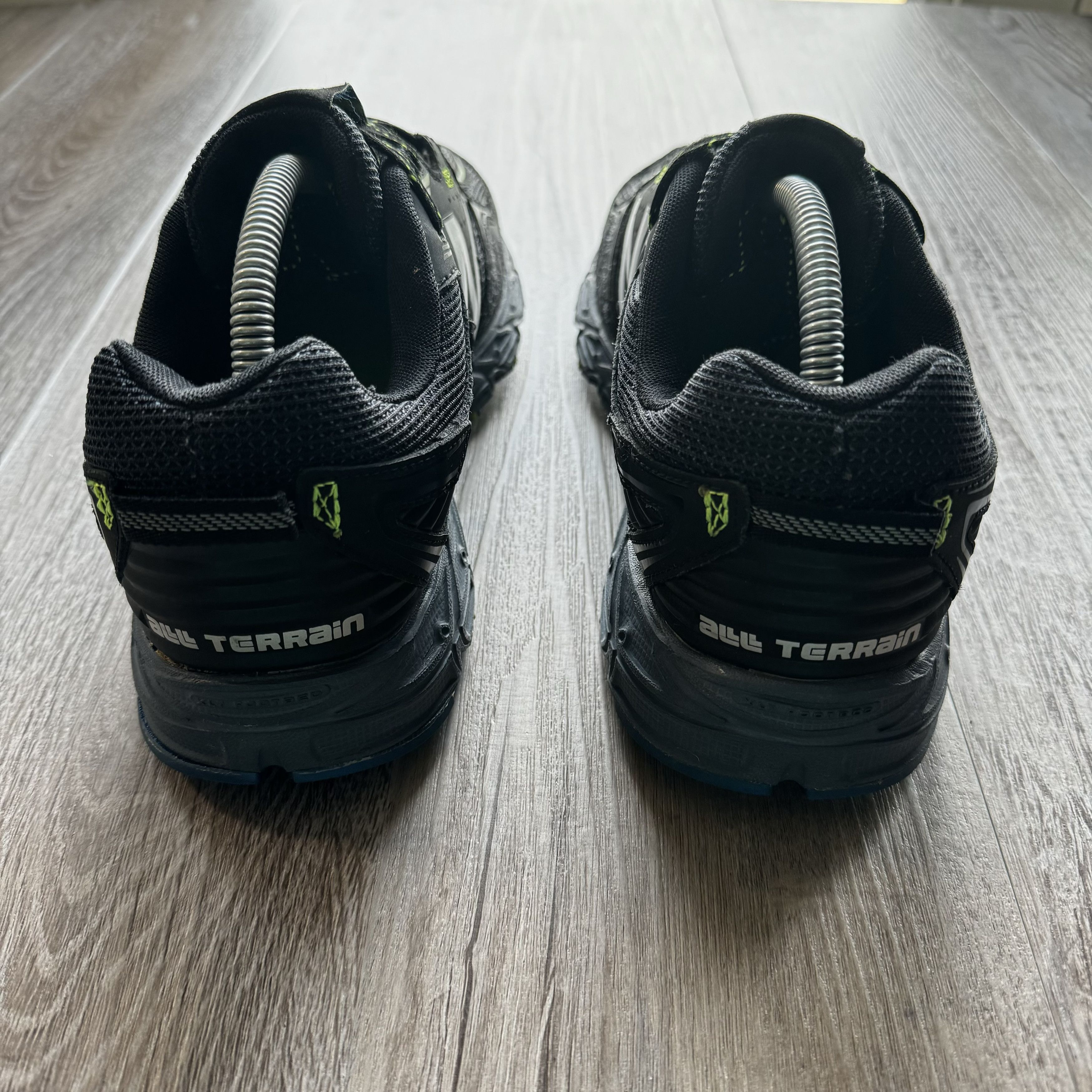 New Balance × Vintage NEW BALANCE • VINTAGE 510 V3 (9M) Size US 9 / EU 42 - 10 Thumbnail