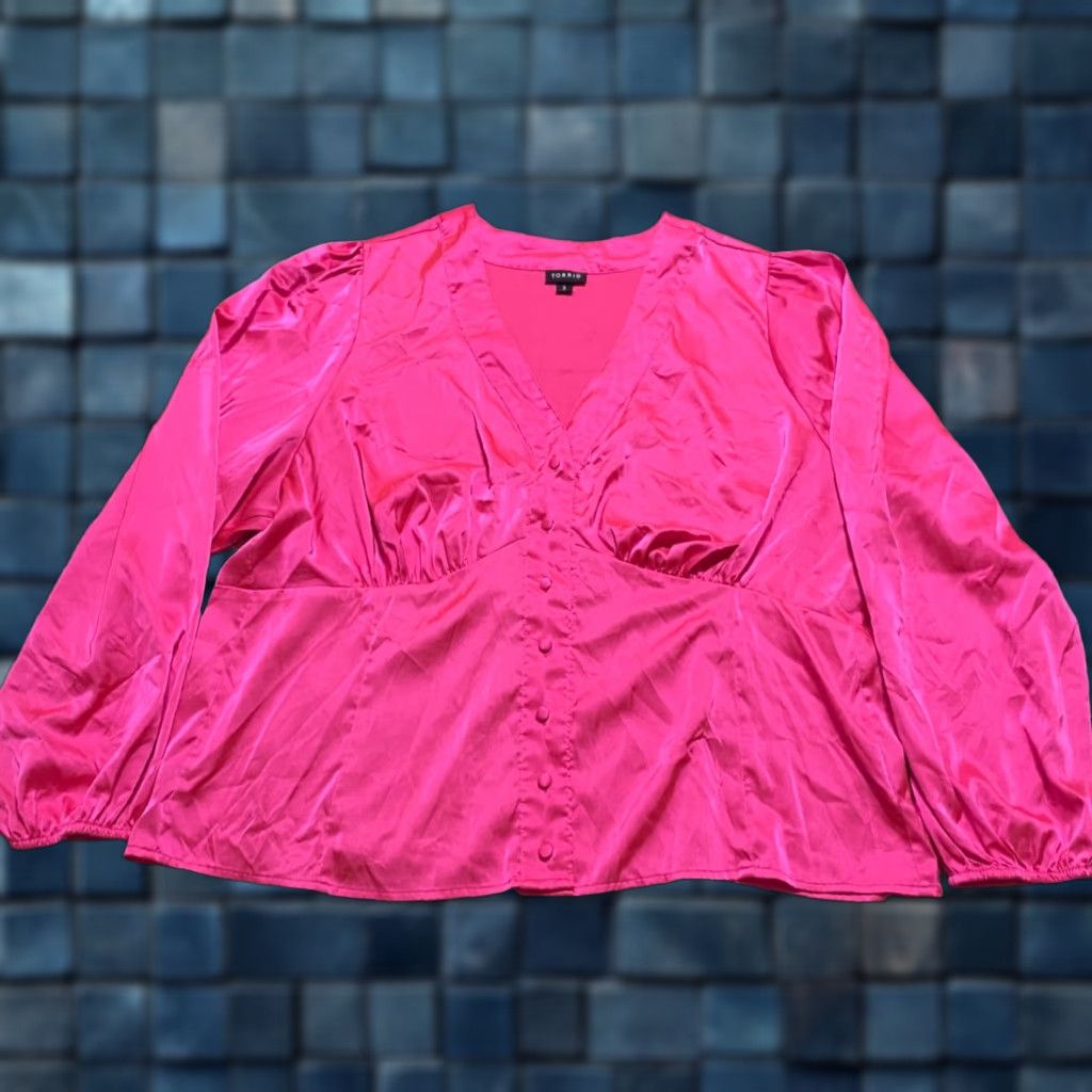 Torrid Torrid Pink Satin Button-Up Top 3X Plus V-Neck Long Sleeve Empire Waist Womens Shirt New Listing Size XXL / US 16-18 / IT 52-54 - 1 Thumbnail