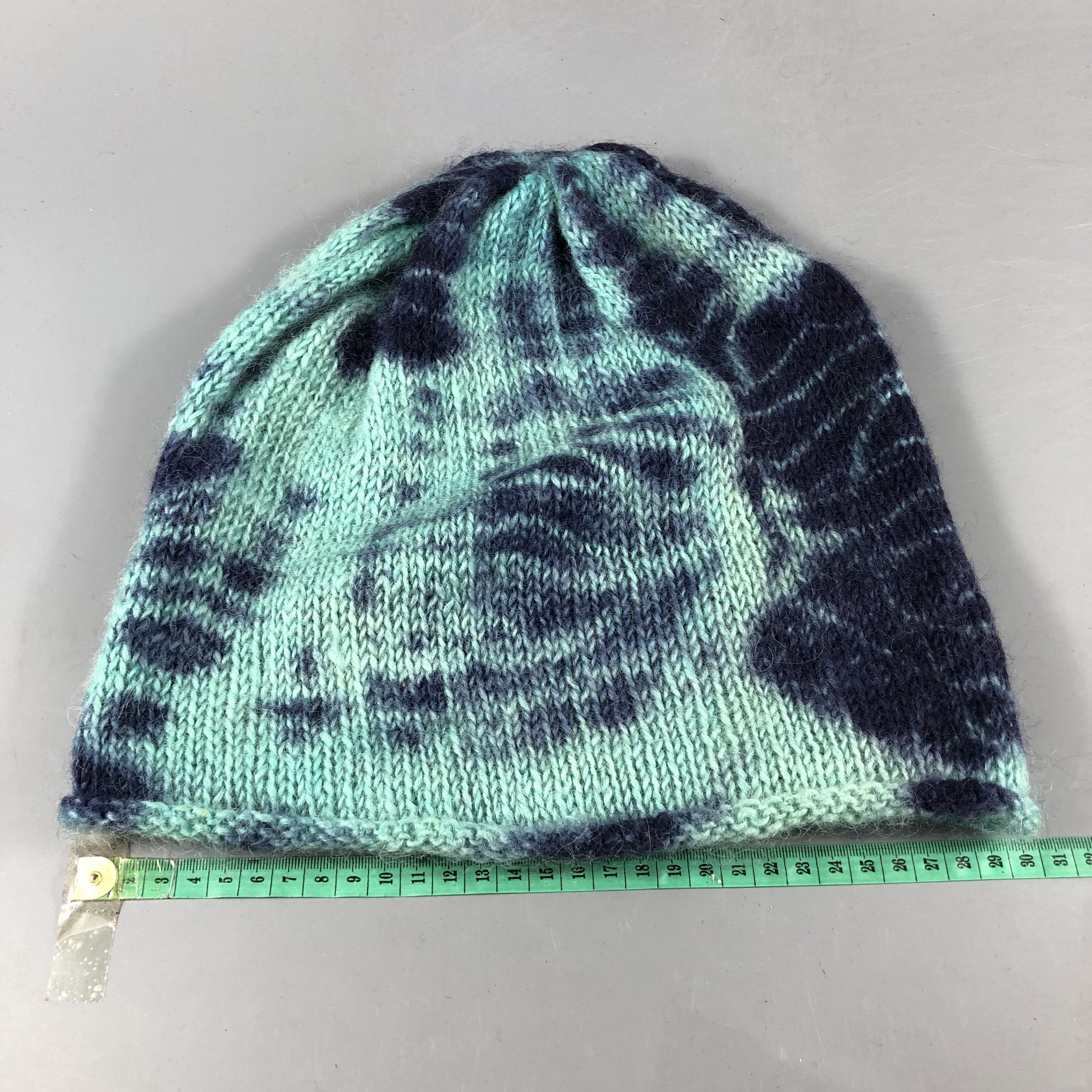 Vintage Hand-Knit Blue/Green Abstract Slouchy Beanie B956 Size ONE SIZE - 3 Thumbnail