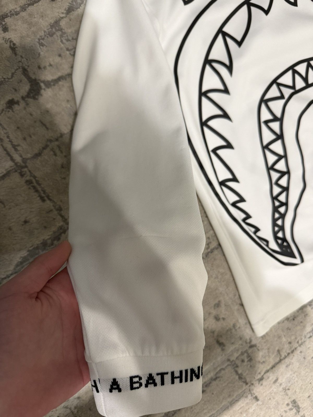 Bape A Bathing Ape (BAPE) long sleeve big shark logo Size US S / EU 44-46 / 1 - 12 Thumbnail