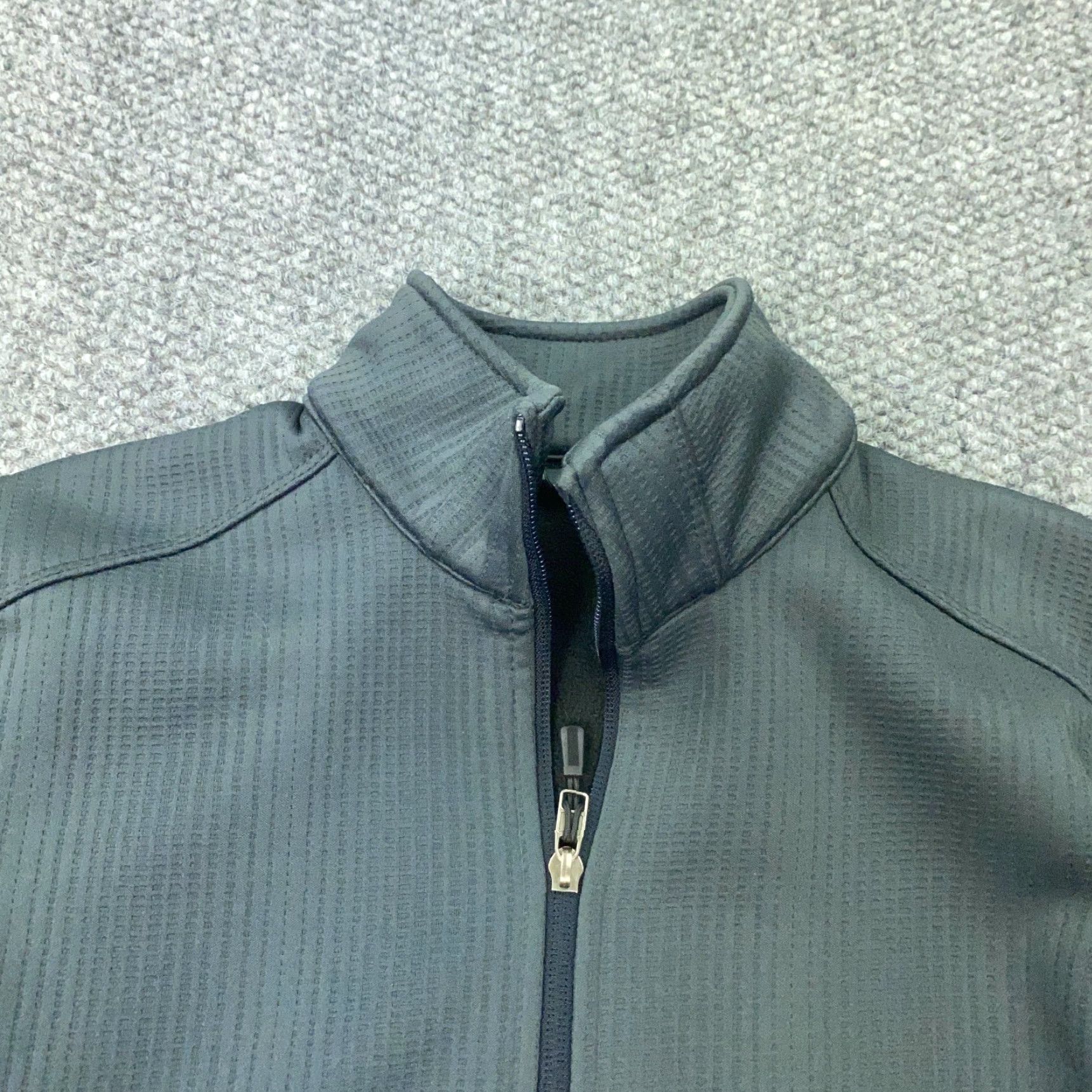 Eddie Bauer Eddie Bauer Jacket Womens Small Gray Zip Pockets Fleece Butterfly App Size S / US 4 / IT 40 - 2 Thumbnail