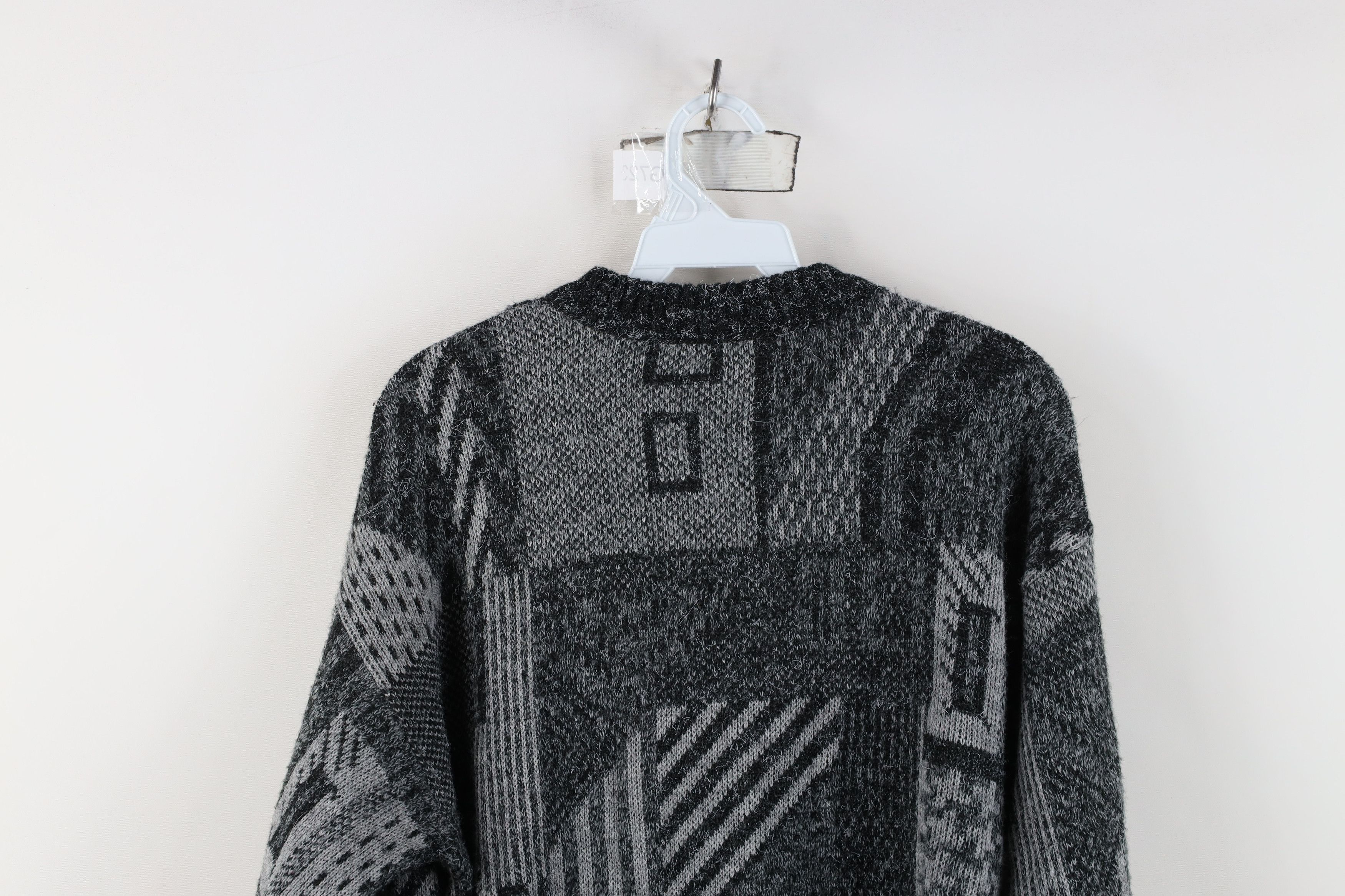 Vintage Vintage 90s Streetwear Geometric Knit Crewneck Sweater USA Size US L / EU 52-54 / 3 - 9 Thumbnail