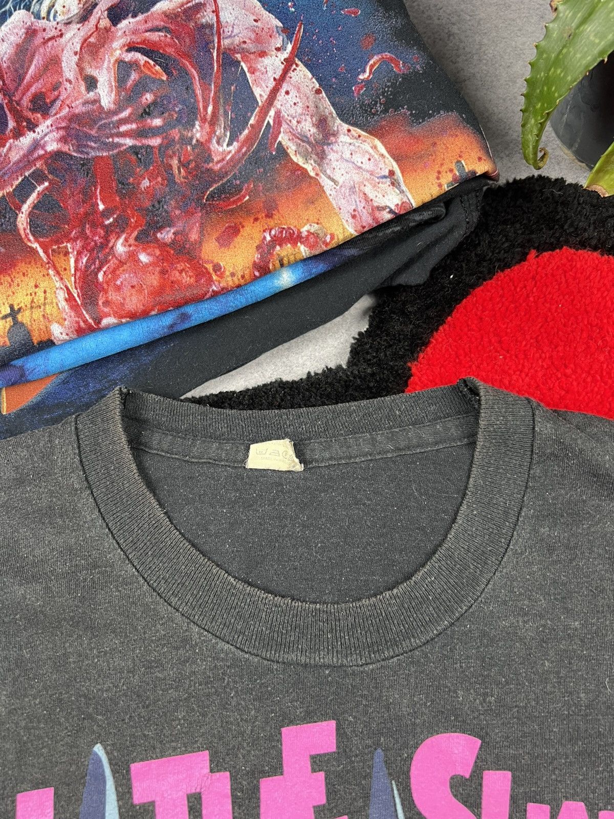 Vintage Vintage Batman 1989 Faded Distressed Gotham Y2K Tee Shirt Size US M / EU 48-50 / 2 - 7 Thumbnail