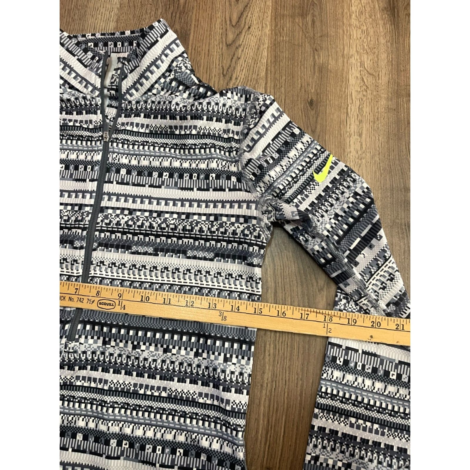 Nike Nike Shirt Womens Medium, Black White, 1/4 Zip Up Pullover, Allover Print, Regular, Casual, Free Return, Nike Size M / US 6-8 / IT 42-44 - 6 Thumbnail