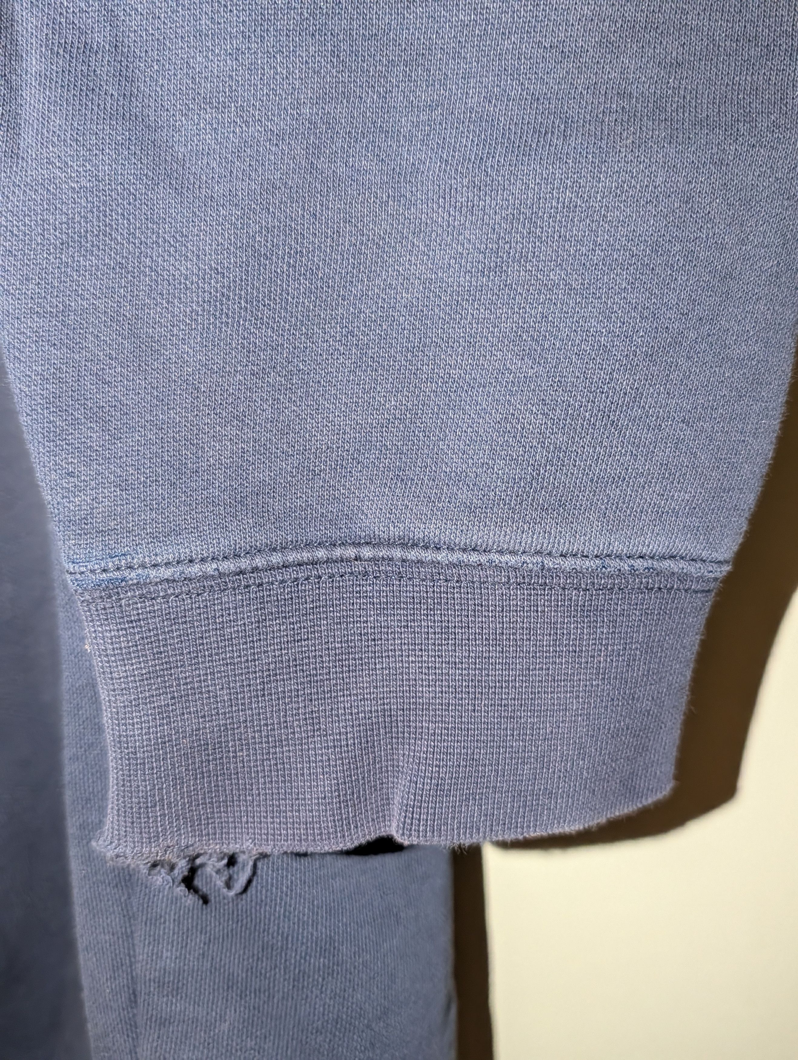 Nike VTG Y2K Nike Mini Swoosh Crewneck Sweatshirt Boxy XL Size US XL / EU 56 / 4 - 6 Thumbnail
