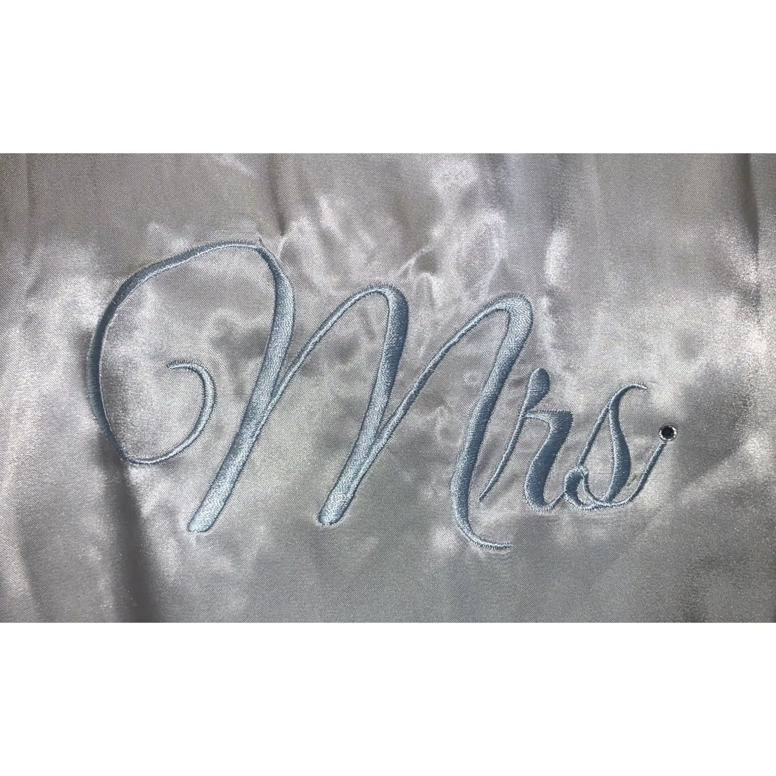 Vintage Linea Donatella Robe Nightie SET Ivory Satin Wrap Belted Embroidered 2-piece MRS Women's L Adjustable straps NWT Size ONE SIZE - 3 Thumbnail