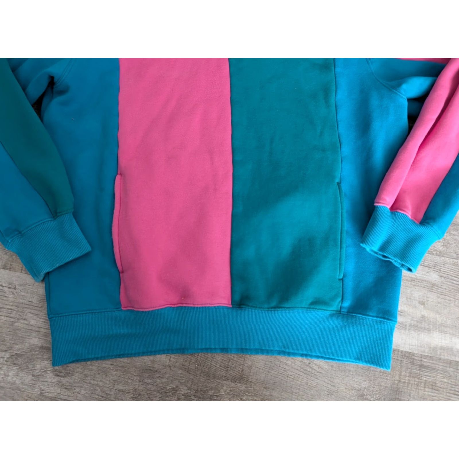 Teddy Fresh Teddy Fresh Hoodie Colorblock Teal Blue Pink Women's M EUC Hooded Sweatshirt Casual Travel Size M / US 6-8 / IT 42-44 - 5 Thumbnail