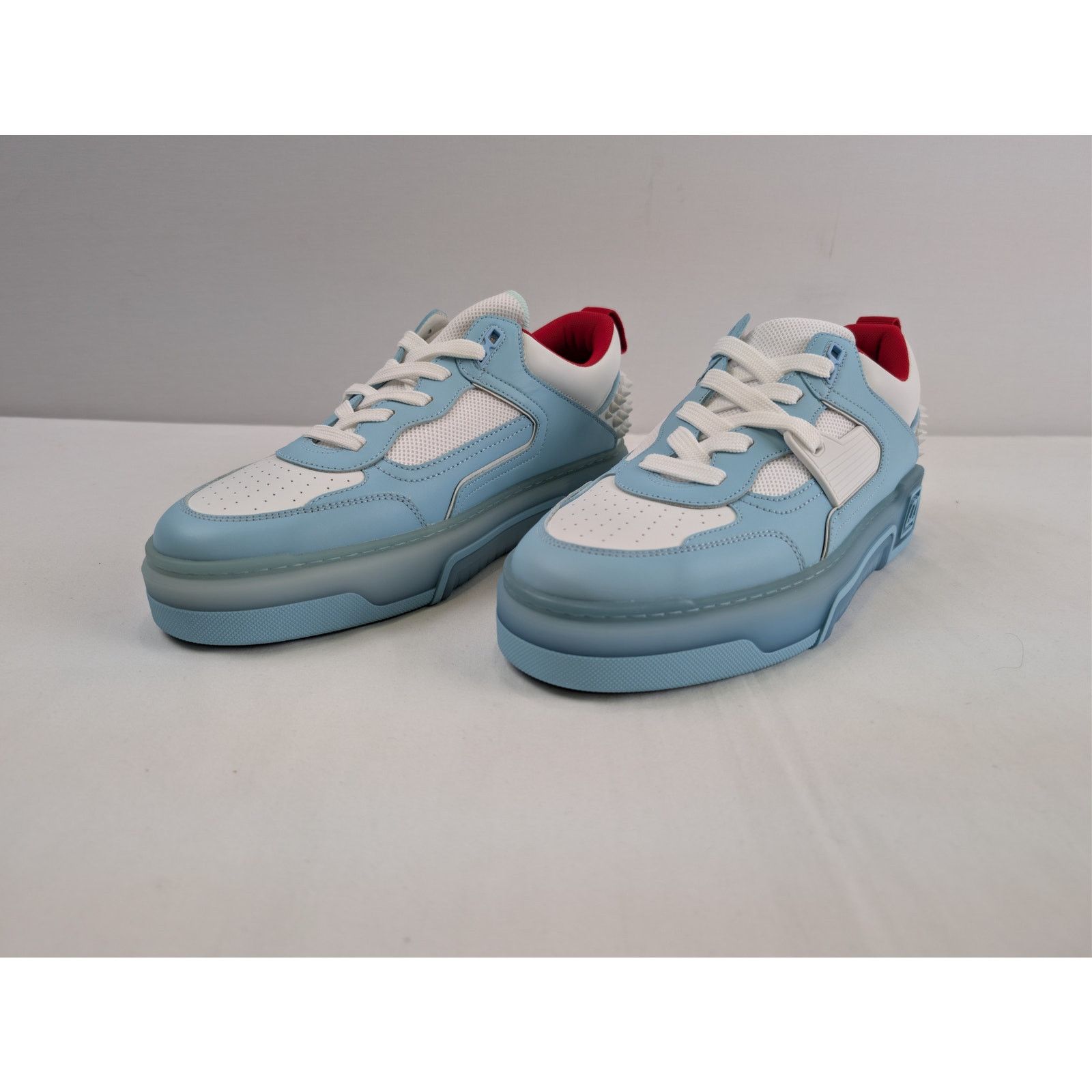 Christian Louboutin o1rshd1 Astroloubi low-top sneaker in light blue and white Size US 8 / EU 41 - 8 Thumbnail