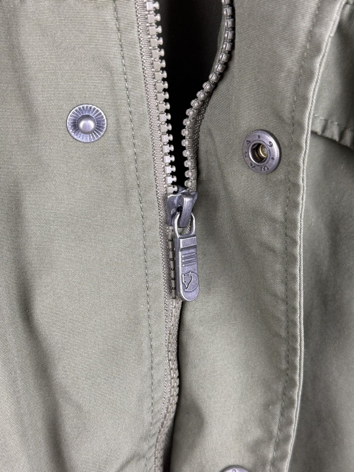 Fjallraven Fjallraven G-1000 Greenland Men’s Outdoor Hooded Jacket Size US XL / EU 56 / 4 - 21 Thumbnail