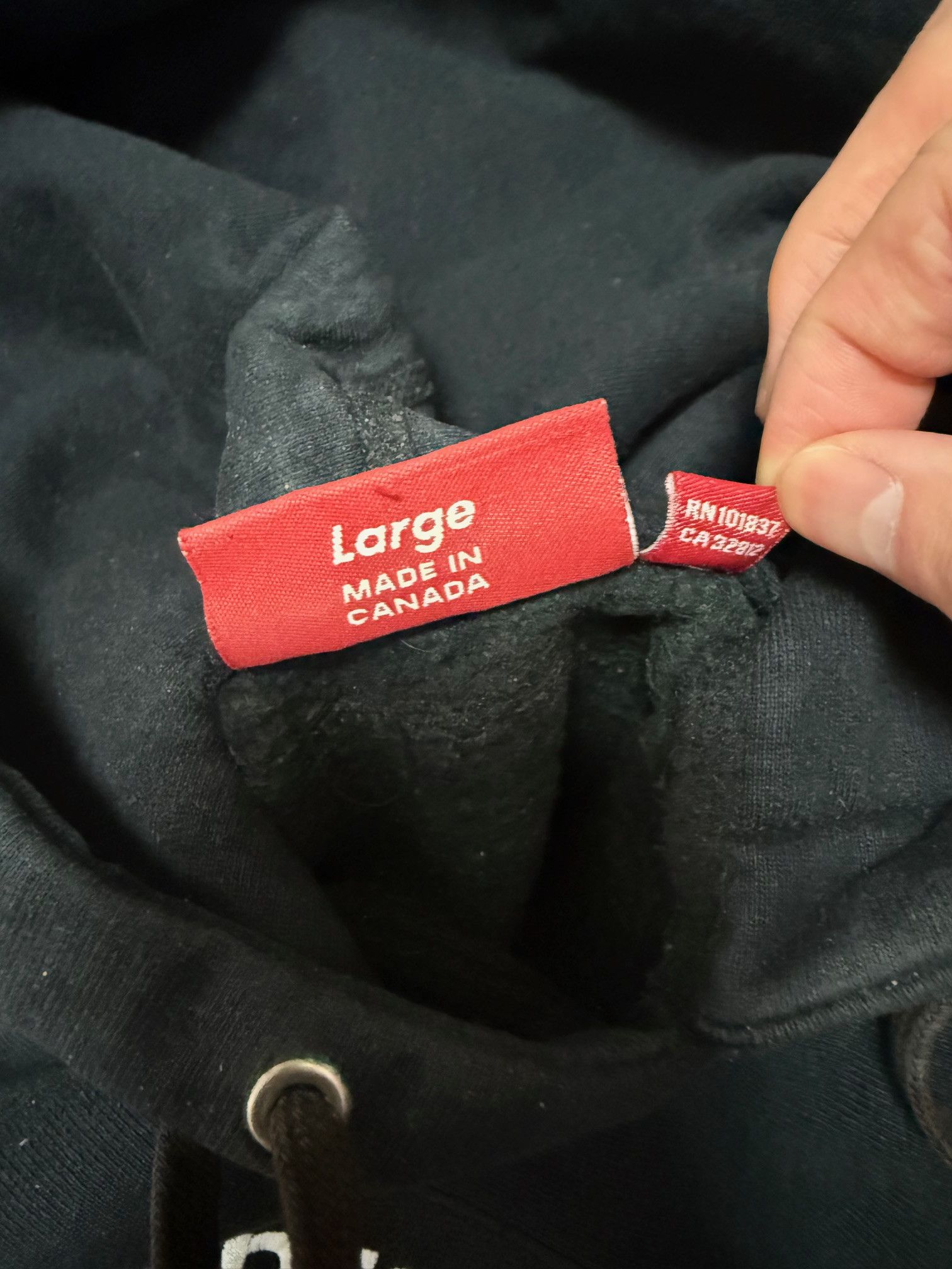 Supreme 2006 Supreme Black on Black Box Logo Hoodie - Size L Size US L / EU 52-54 / 3 - 2 Thumbnail