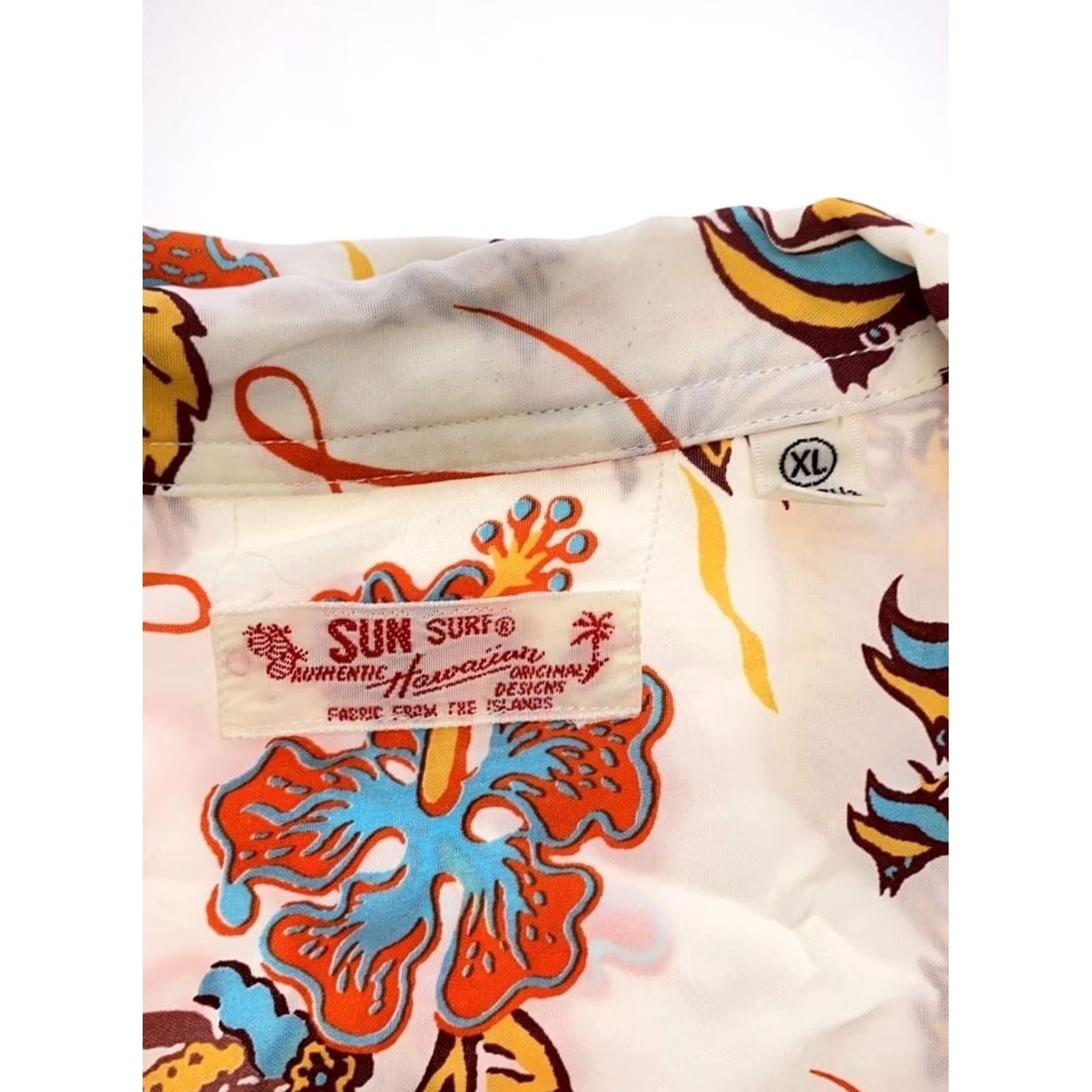 Sun Surf SUN SURF Aloha Shirt Mens XL White Rayon All-Over Print Palm Trees Surfing Casual Travel Hawaiian Size US XL / EU 56 / 4 - 4 Thumbnail