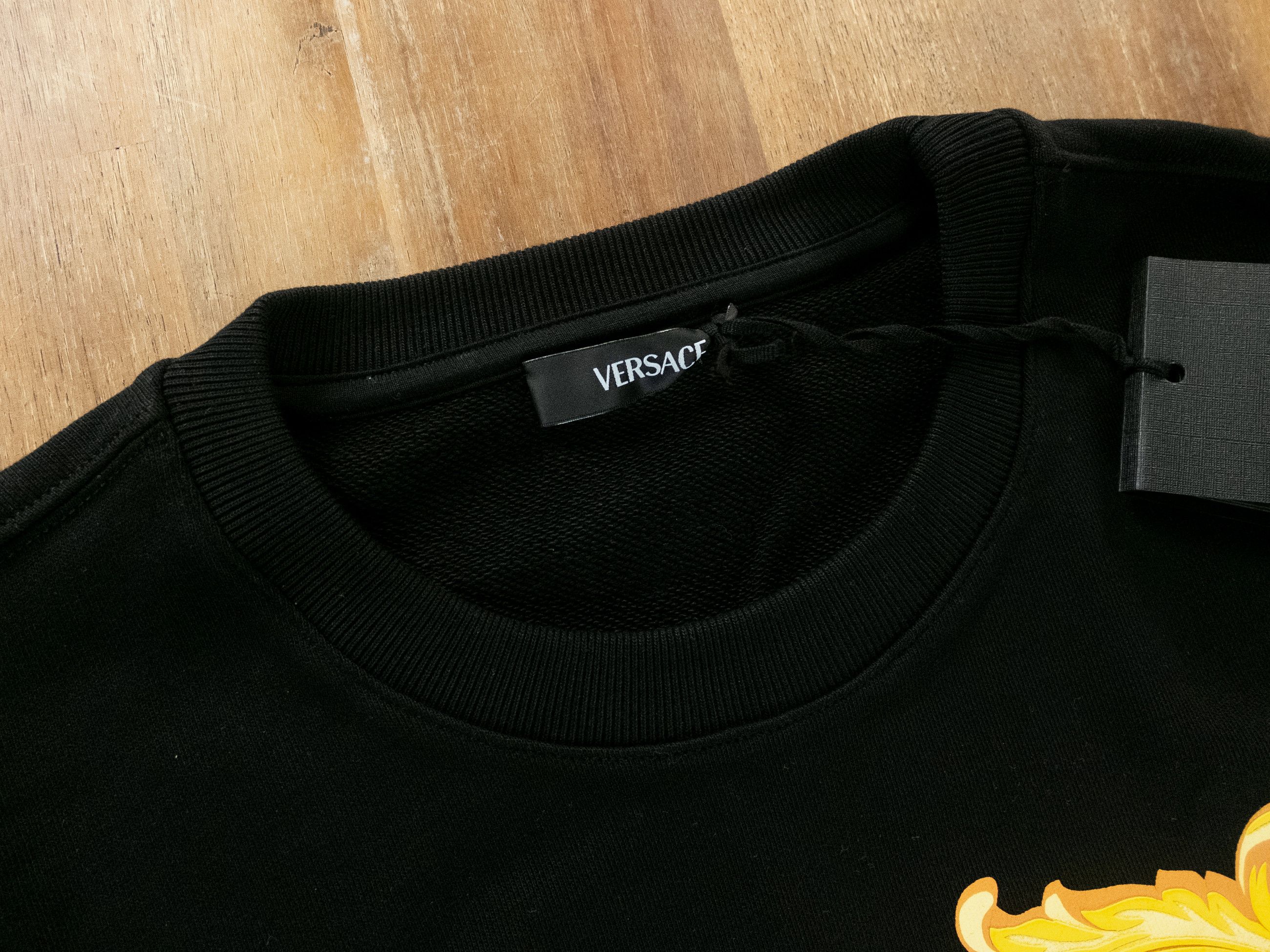 Versace VERSACE black yellow logo print cotton sweatshirt XL Size US XL / EU 56 / 4 - 2 Thumbnail