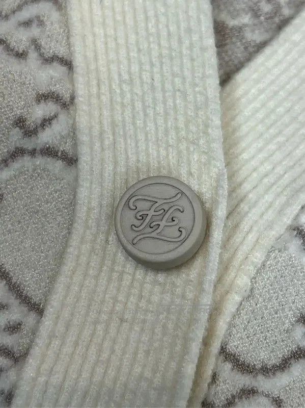 Fendi Fendi White Cropped Wool Knitted Sweater . Size M / US 6-8 / IT 42-44 - 3 Thumbnail
