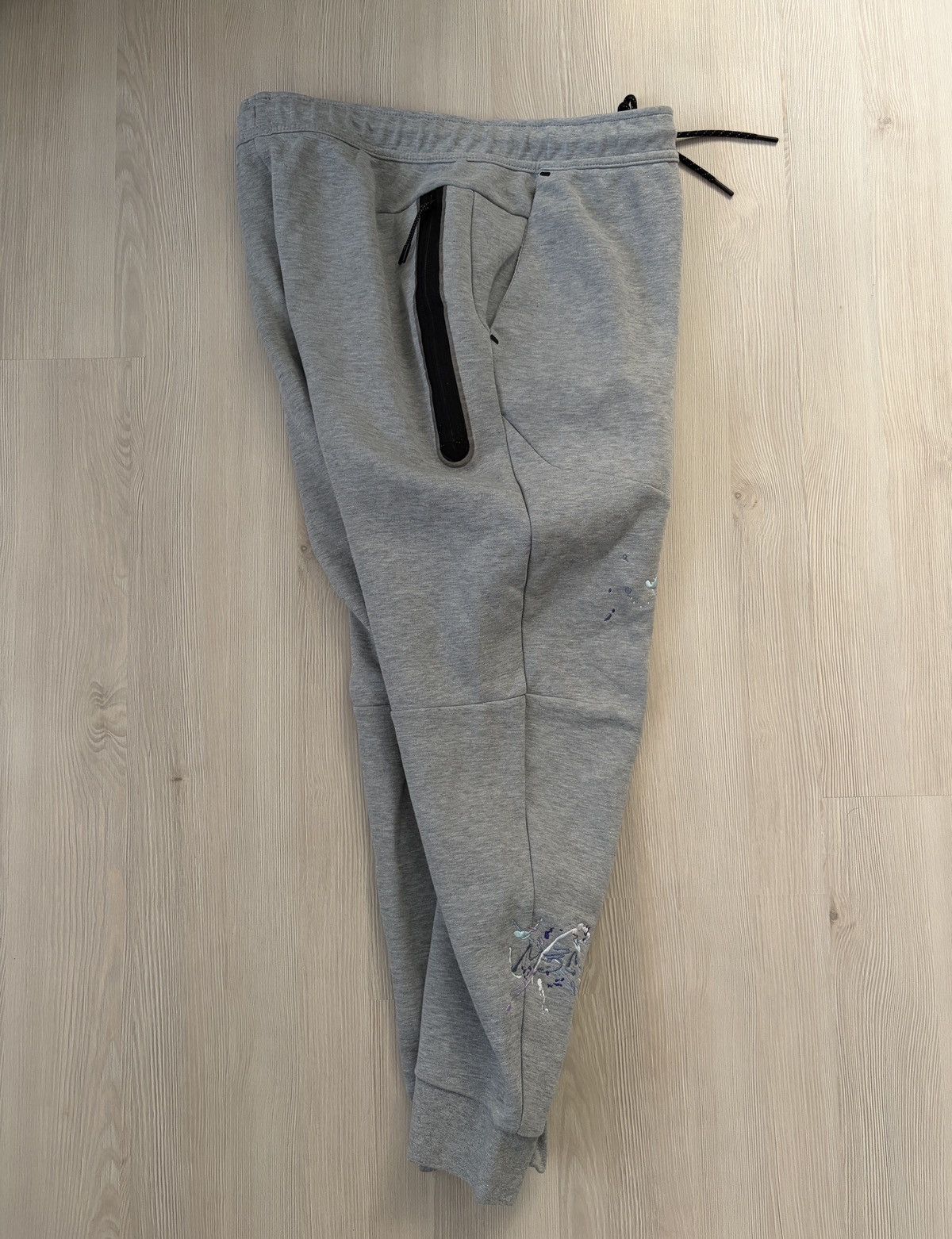 Nike Nike Tech Embroidered Joggers Sweatpants Size US 32 / EU 48 - 15 Thumbnail