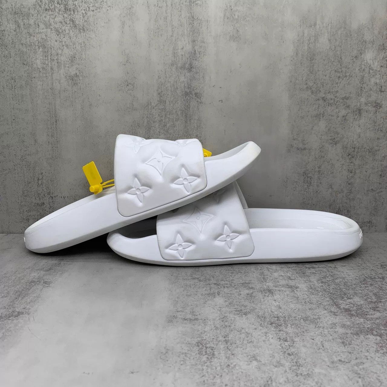 Louis Vuitton LV White Embossed Slippers US 6 EU 40 98 New Size US 9.5 / EU 42-43 - 3 Thumbnail