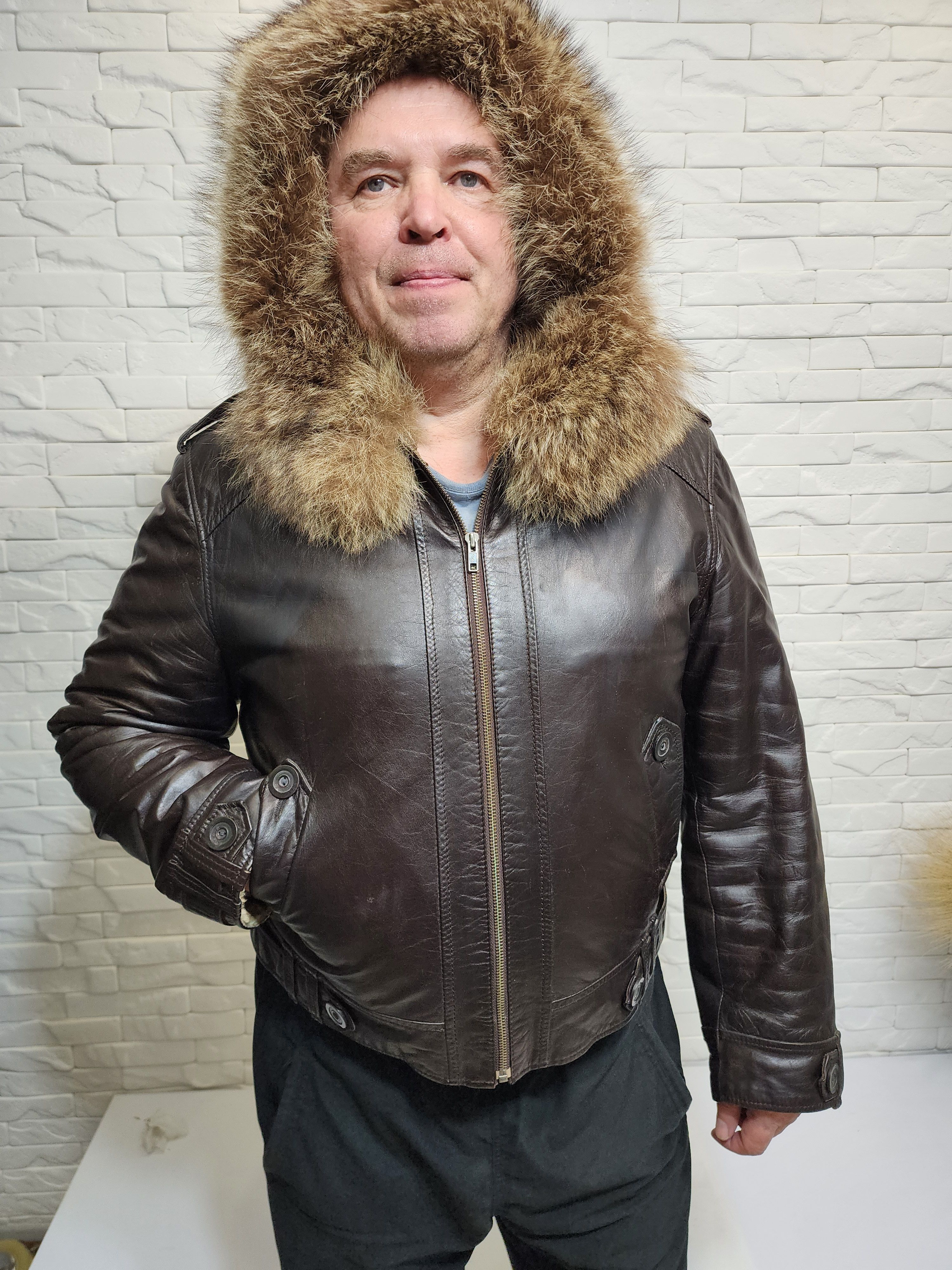Genuine Leather Black Leather Sheepskin Coat: Metal Zipper, Fur Hood Size US L / EU 52-54 / 3 - 1 Thumbnail