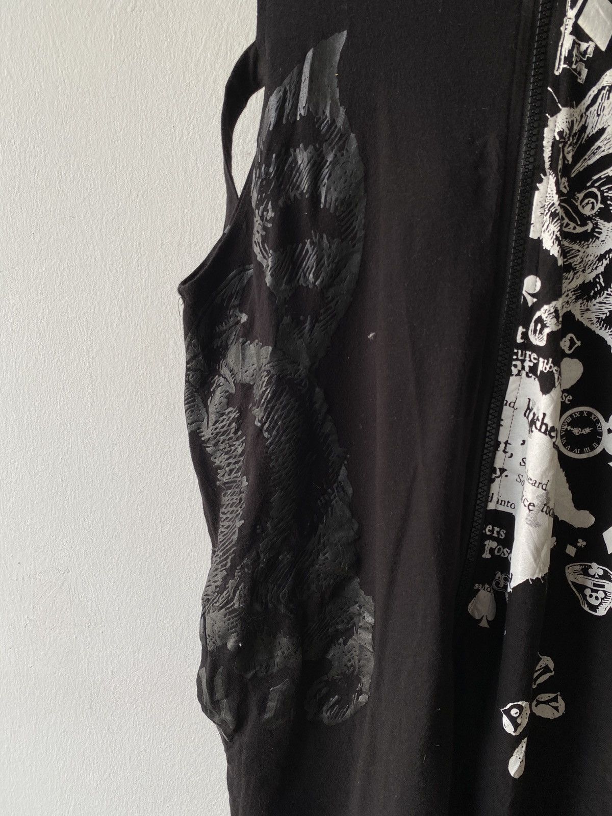 If Six Was Nine Putumayo Japan Gothic CyberPunk Design Sleeveless Hoodie Size US S / EU 44-46 / 1 - 7 Thumbnail