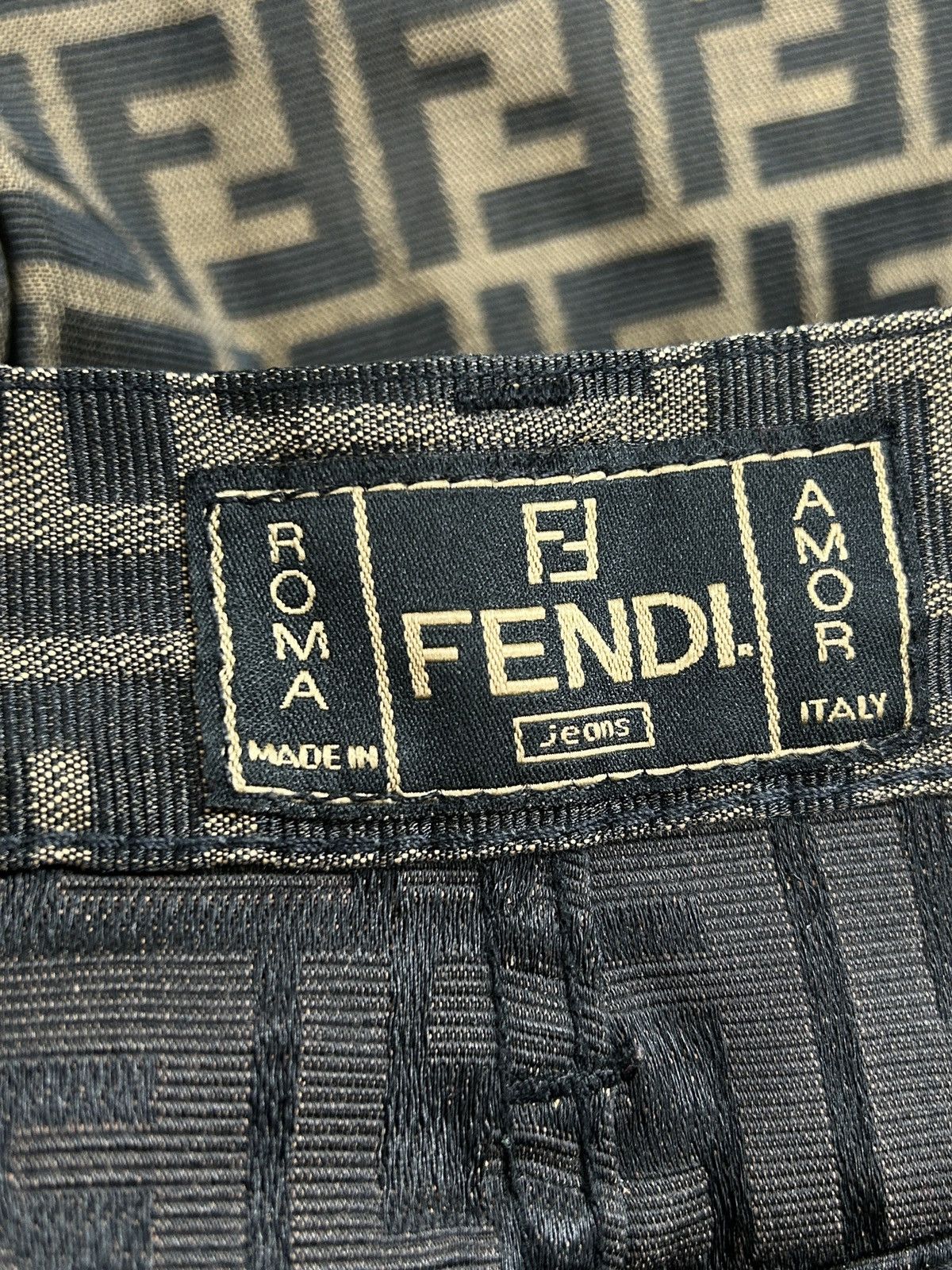 Fendi Vintage Fendi Zucca FF Monogram All Over Print Jeans 27” Size 27" / US 4 / IT 40 - 9 Thumbnail