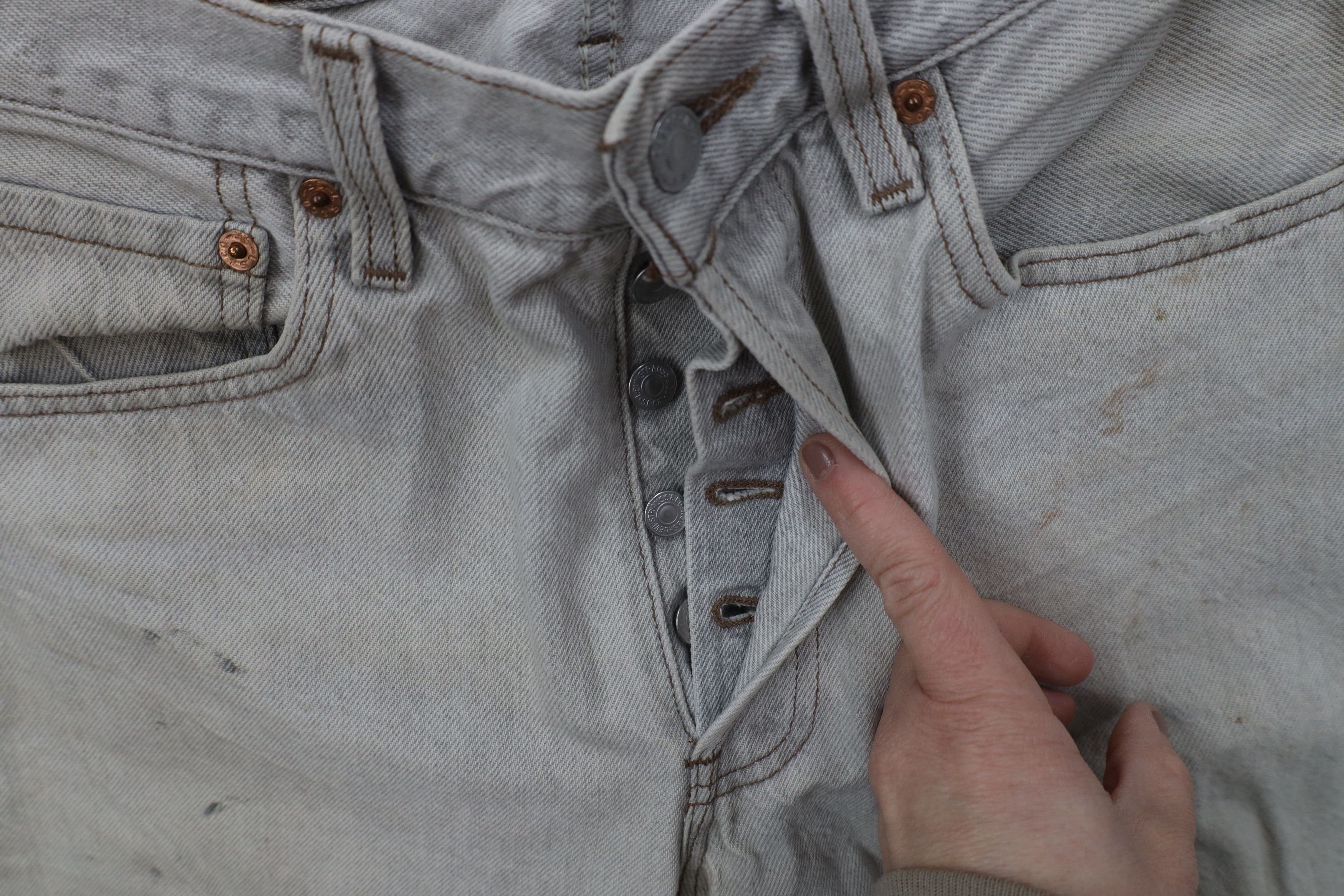 Levi's Vintage 90s Levis 501xx Button Fly Original Fit Jeans USA Size US 31 - 9 Thumbnail