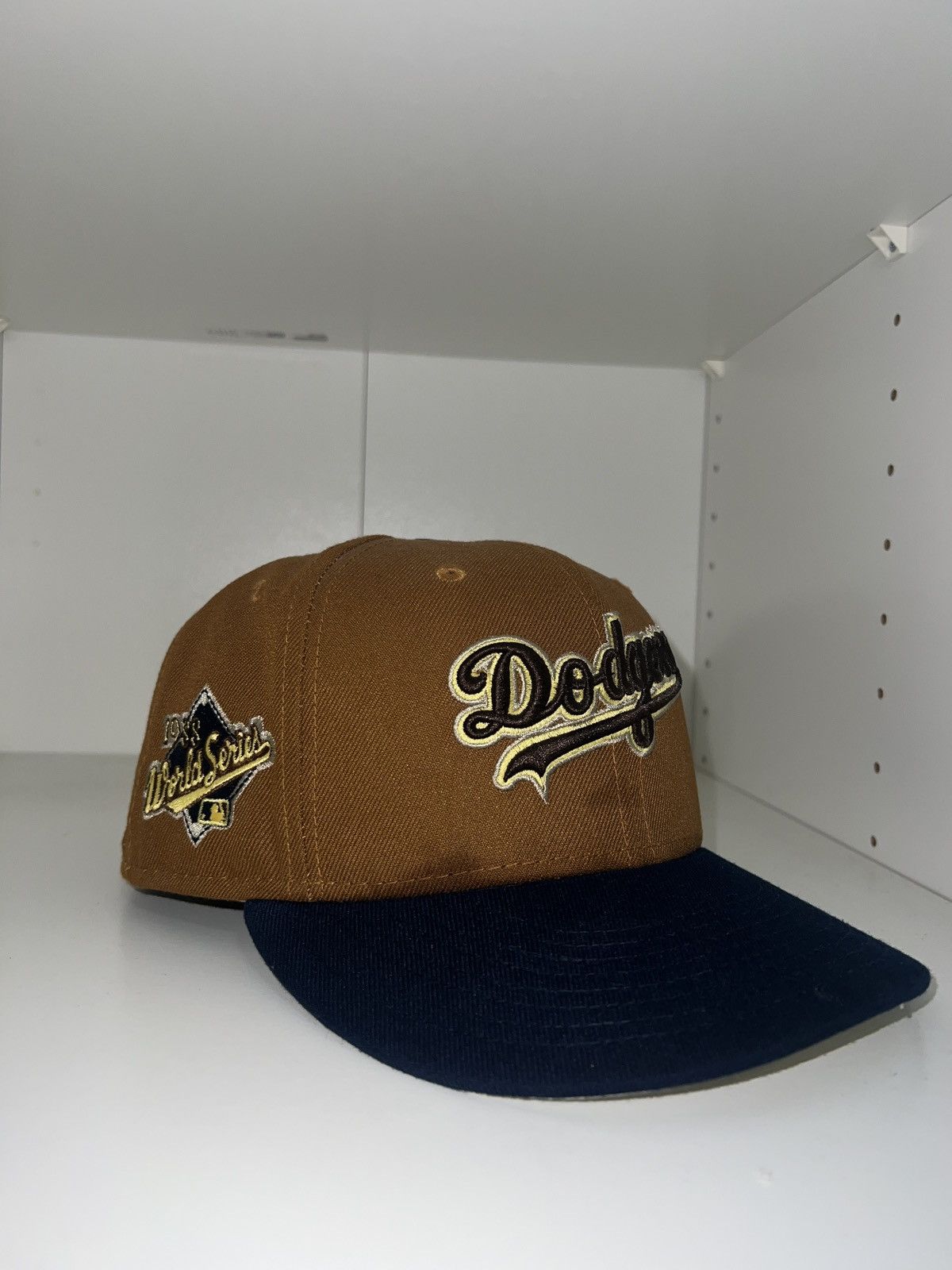 MLB 1988 World Series Dodger Hat Size ONE SIZE - 2 Thumbnail