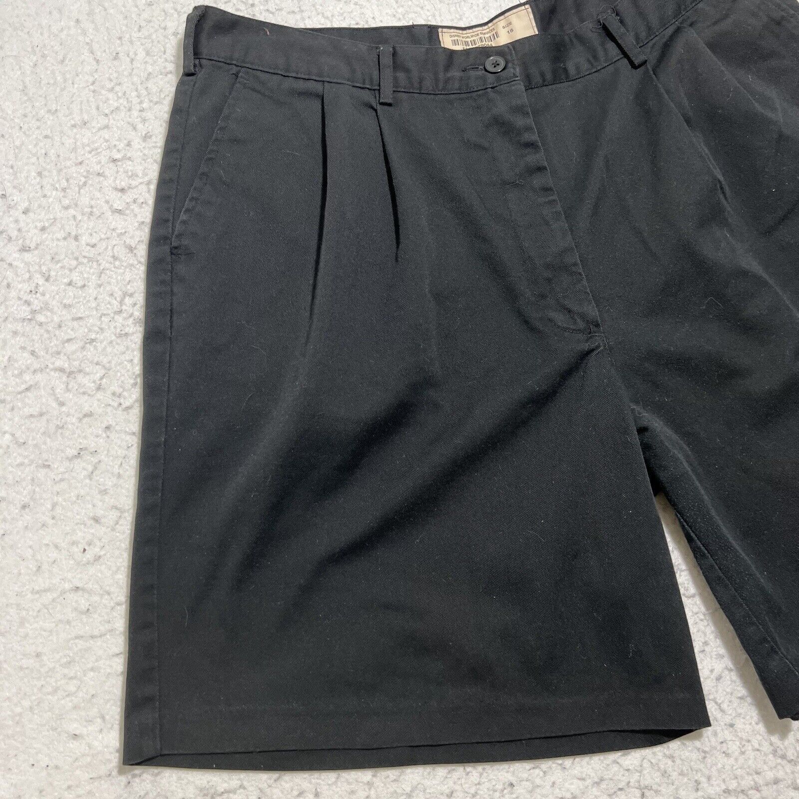 Disney Disney Cast Members Womens 16 Pleated Chino Shorts 7" Inseam Size 38" / US 16 / IT 52 - 2 Thumbnail