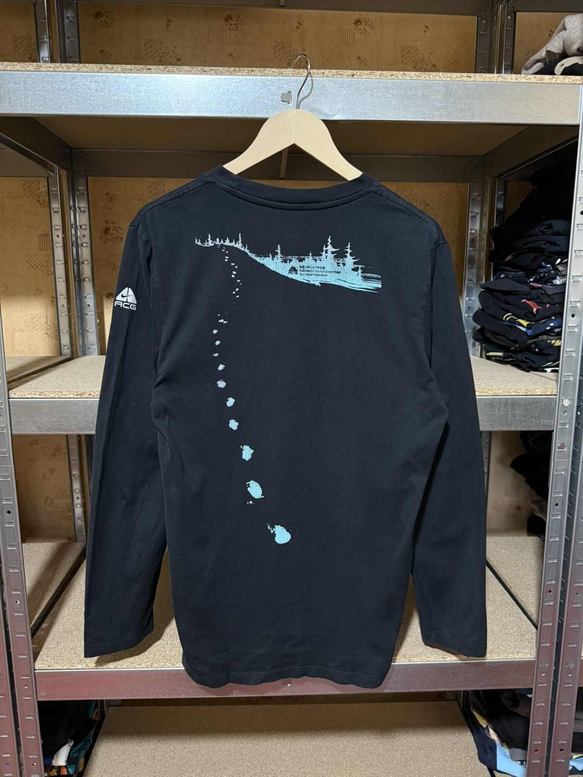 Nike × Nike ACG × Vintage Vintage Nike ACG No Friends On A Powder Day Longsleeve Tee Size US M / EU 48-50 / 2 - 2 Thumbnail