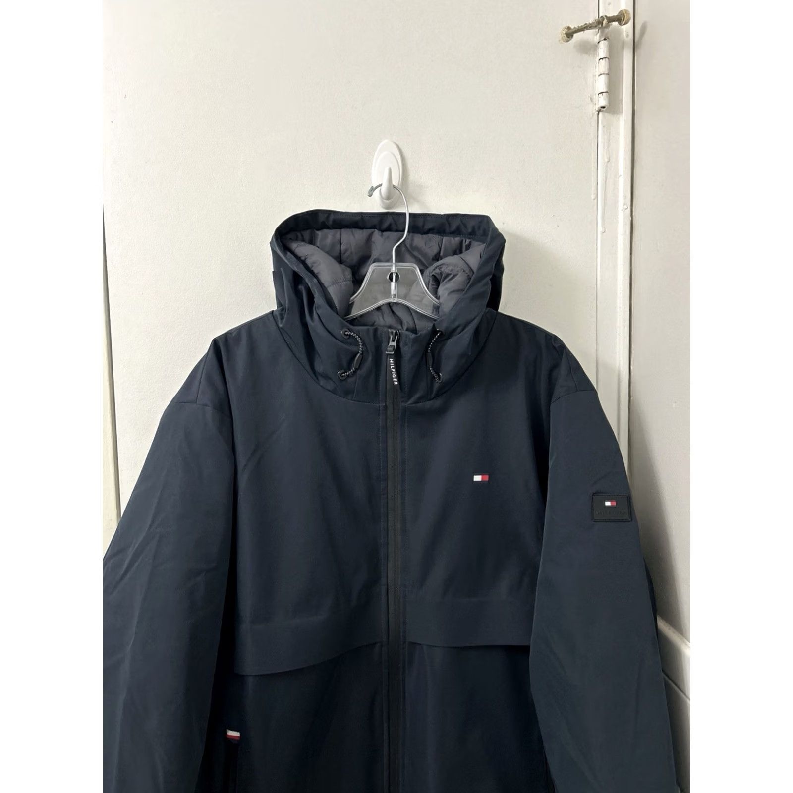 Tommy Hilfiger VINTAGE? No. Size US XXL / EU 58 / 5 - 2 Thumbnail