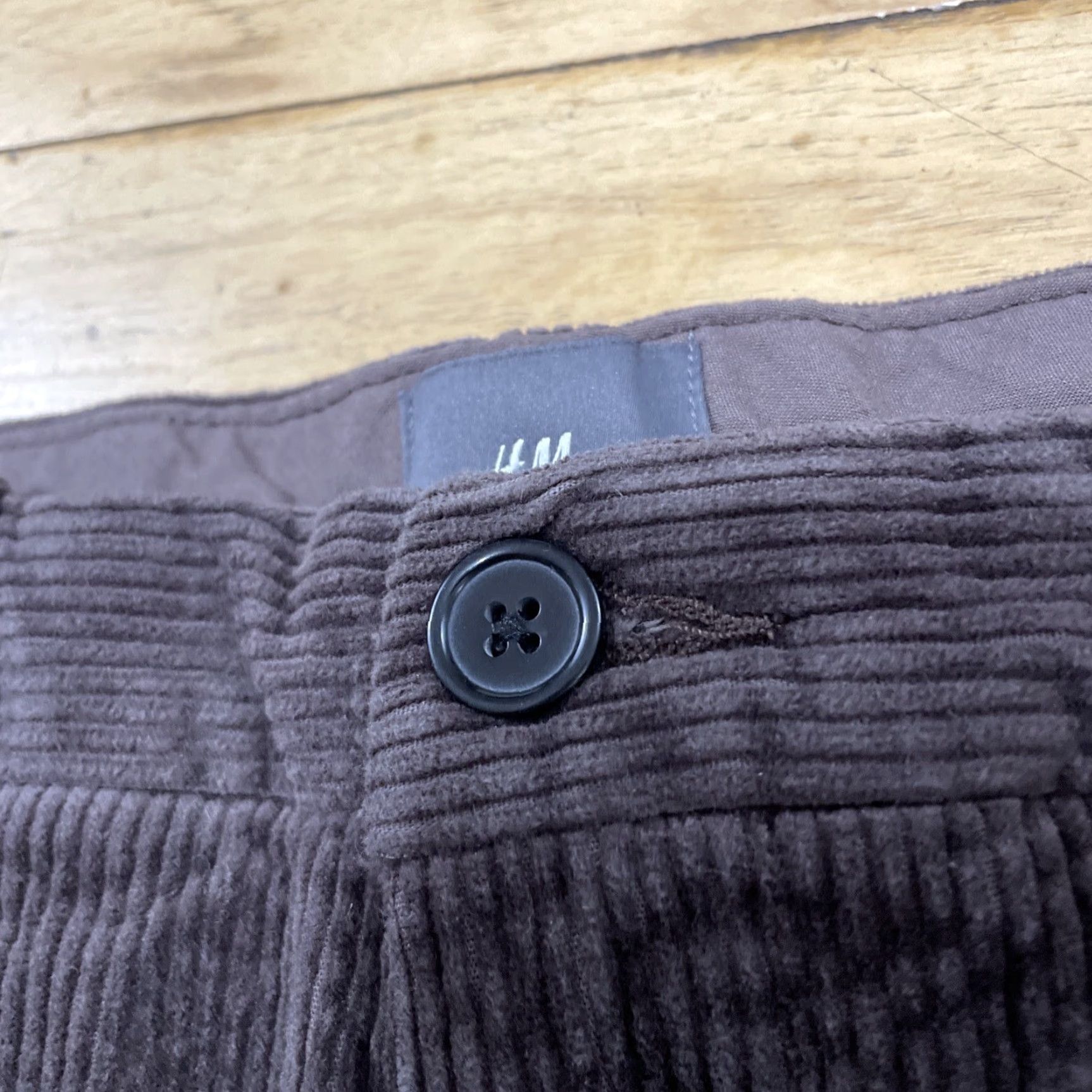 H&M VINTAGE H&M Corduroy Pants Adult 31 Brown Pleated Straight Chino Nature Skate 31x28 Mens Size 24" / US 00 / IT 34 - 4 Thumbnail