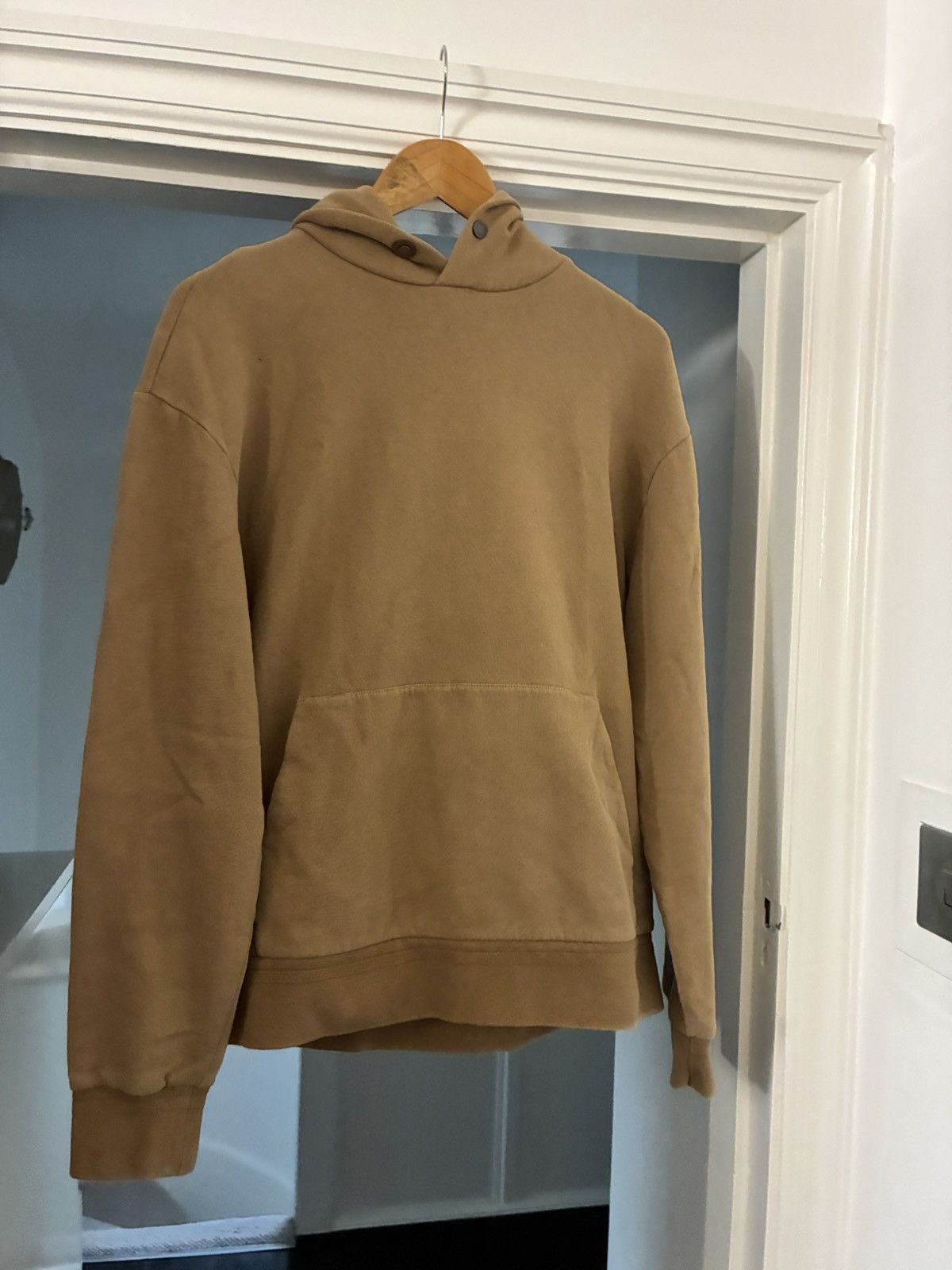 Ermenegildo Zegna Zegna camel cashmere hoodie size 50/medium Size US M / EU 48-50 / 2 - 1 Thumbnail