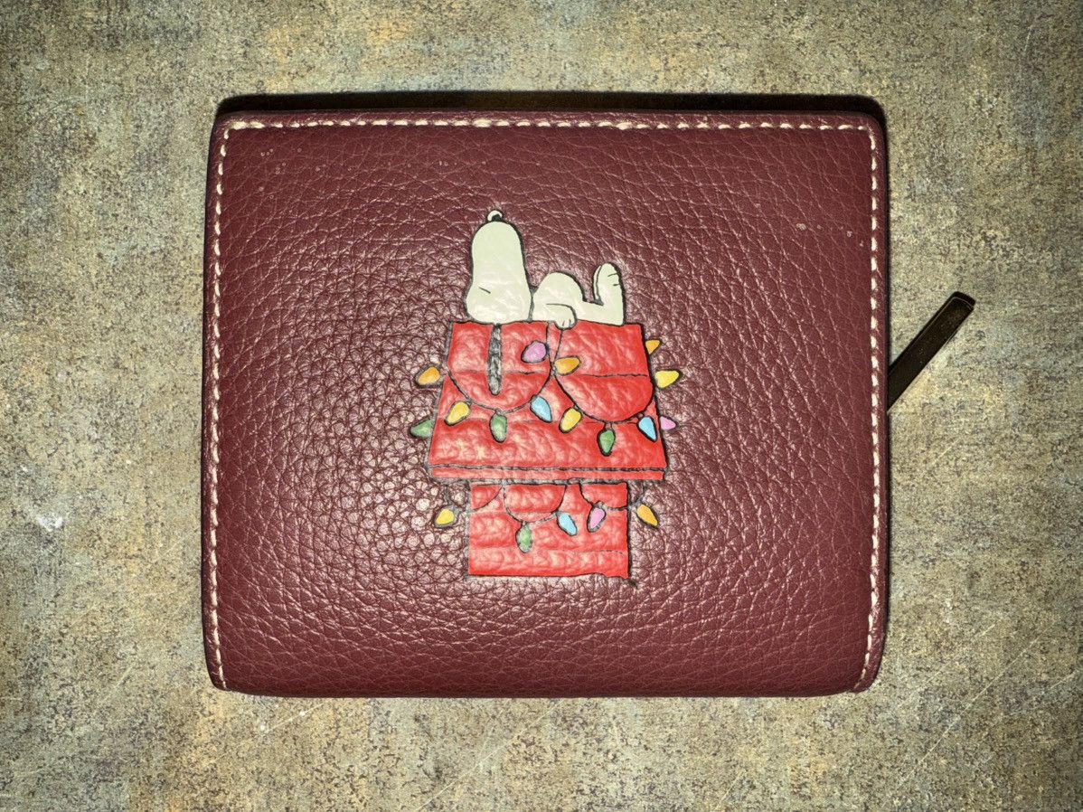 Coach Coach x Peanuts “Snoopy” leather wallet! EXC Cond! Size ONE SIZE - 1 Thumbnail