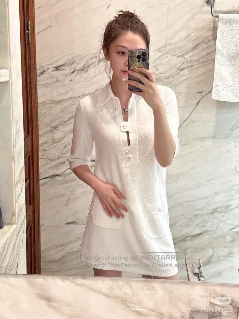 Other Chanel 23p white pearl buckle pearl two-pocket dress Size XS / US 0-2 / IT 36-38 - 8 Thumbnail