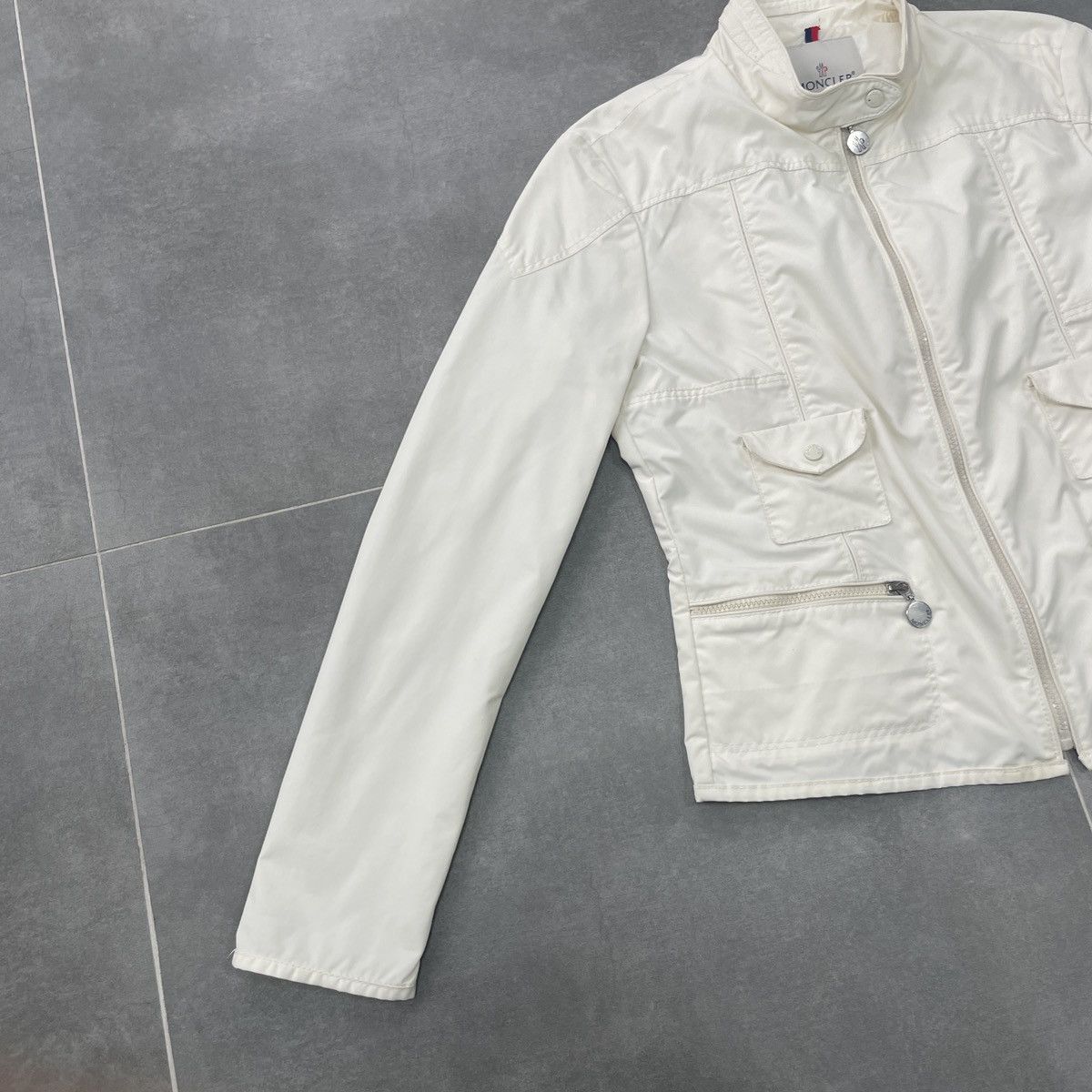 Moncler Authentic Moncler Women Jacket Size 3 (M) Size M / US 6-8 / IT 42-44 - 3 Thumbnail