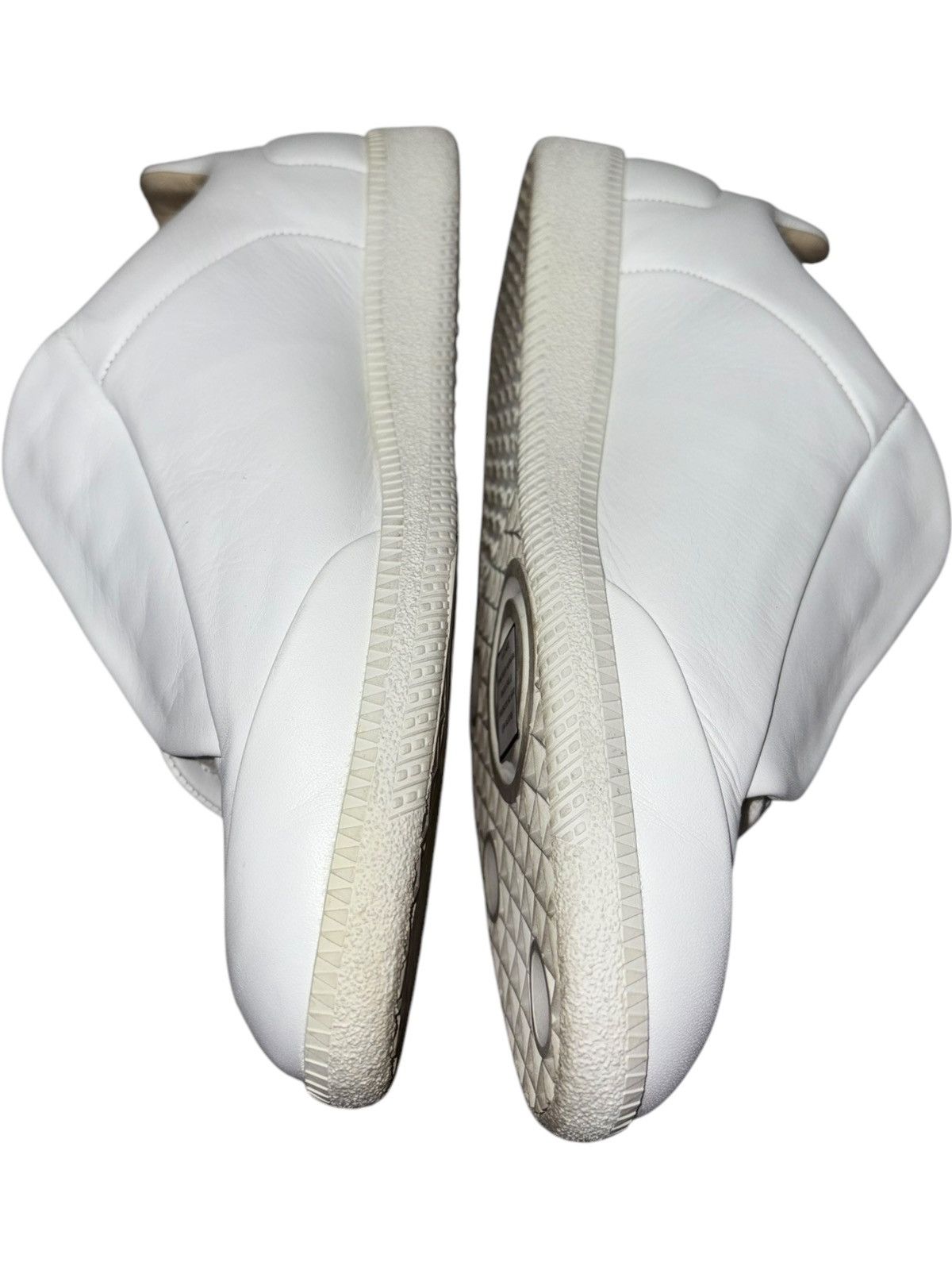 Maison Margiela 40 Maison Margiela Future Low White Leather Sneaker Trainer Size US 7 / EU 40 - 4 Thumbnail