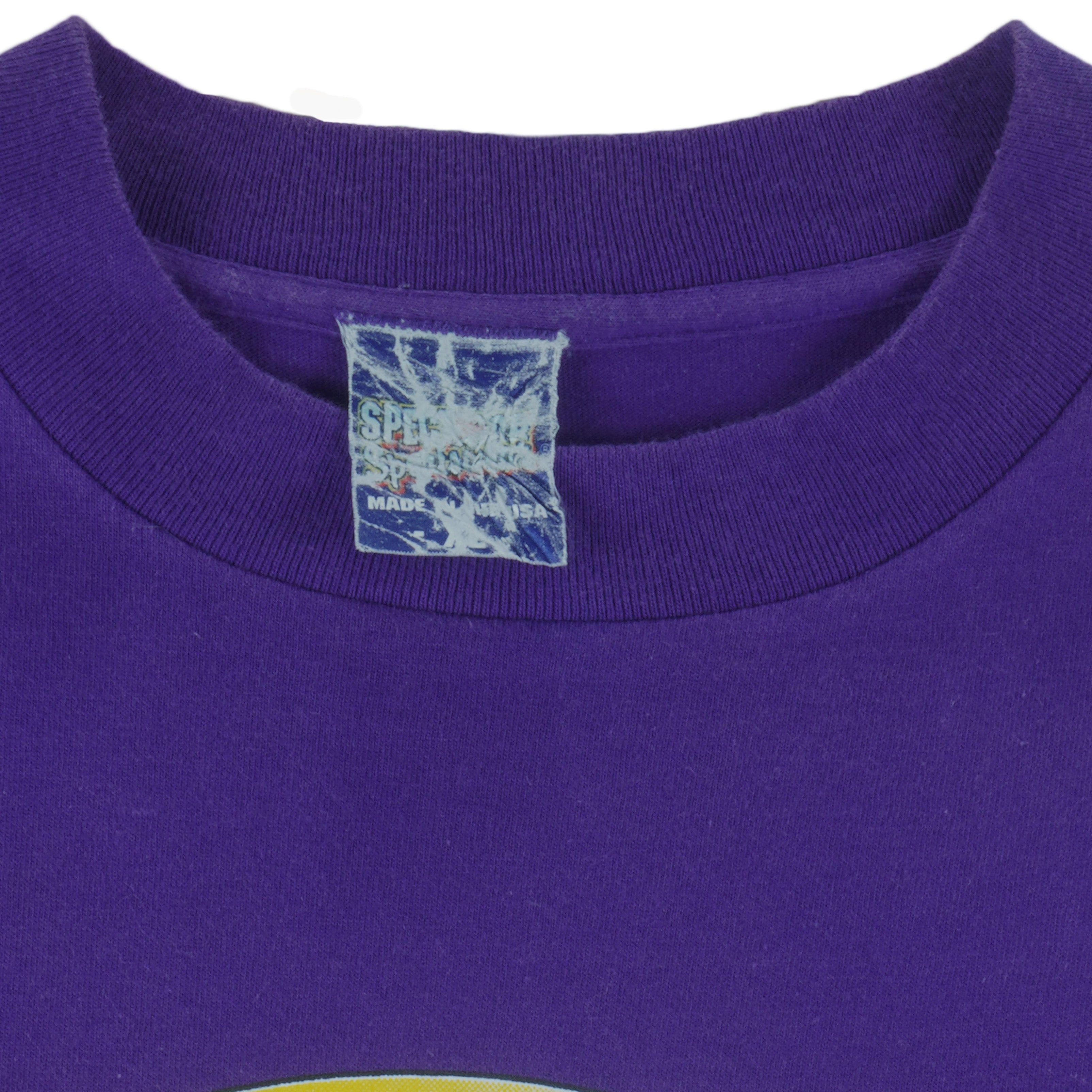 Trench USA NBA - Utah Jazz Spell-Out T-Shirt 1990s Size US XL / EU 56 / 4 - 6 Thumbnail