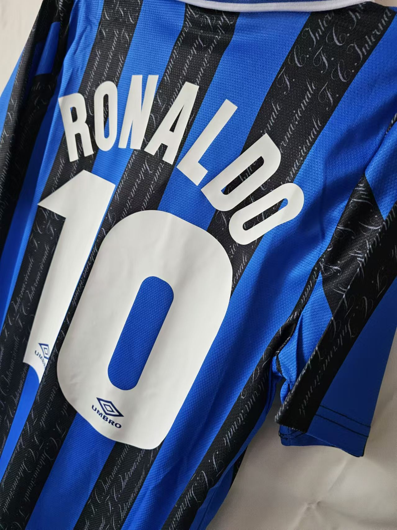 Other 1997 98 Inter Milan 10 Ronaldo Jersey Home Size US XL / EU 56 / 4 - 4 Thumbnail